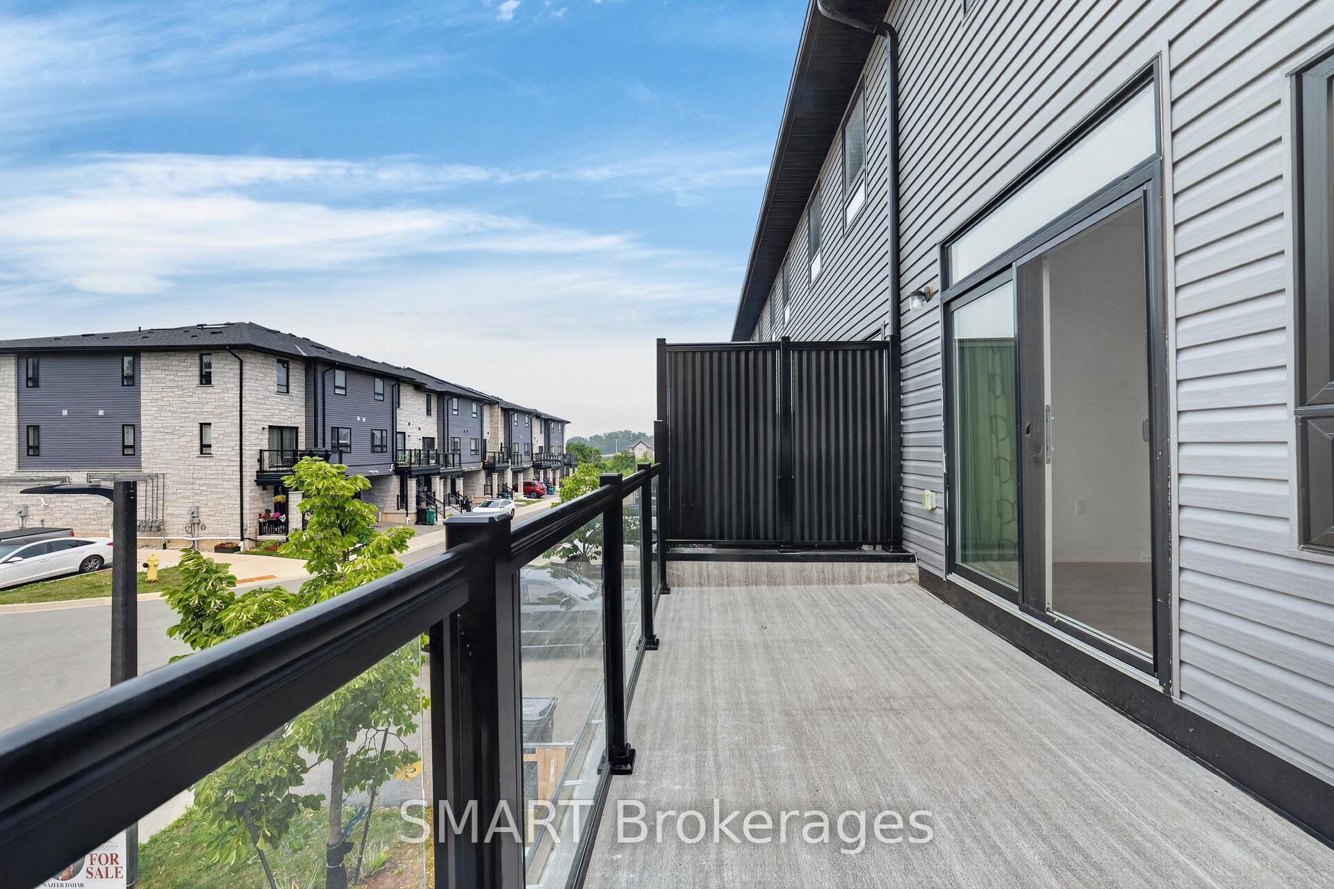 Photo 5 of Unit 10, 51 Sparrow Avenue, Cambridge, Little's Corners — HOMEH