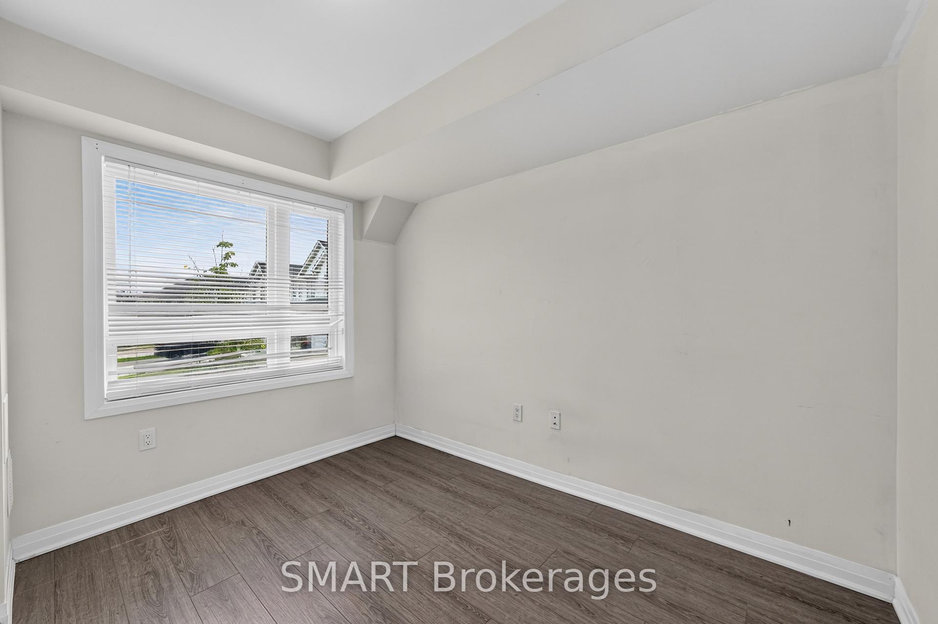 Photo 9 of Unit 10, 51 Sparrow Avenue, Cambridge, Little's Corners — HOMEH