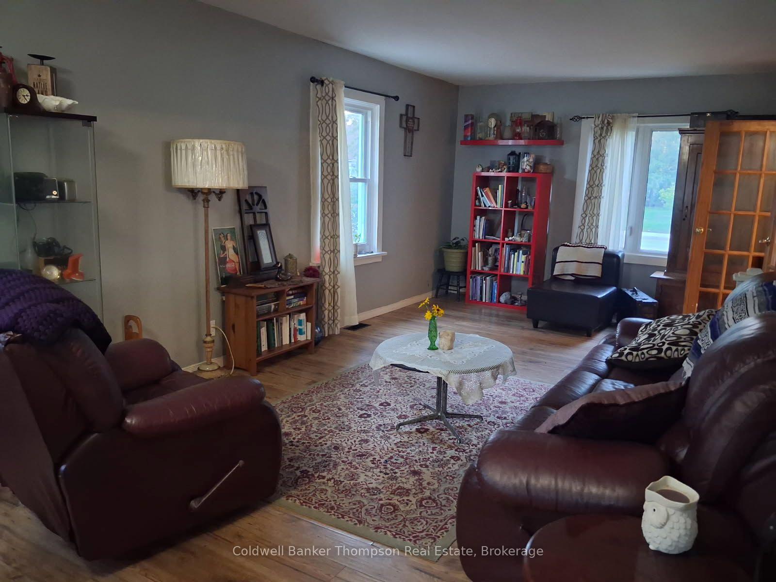 Photo 6 of 157 Ottawa Avenue, Machar — HOMEH