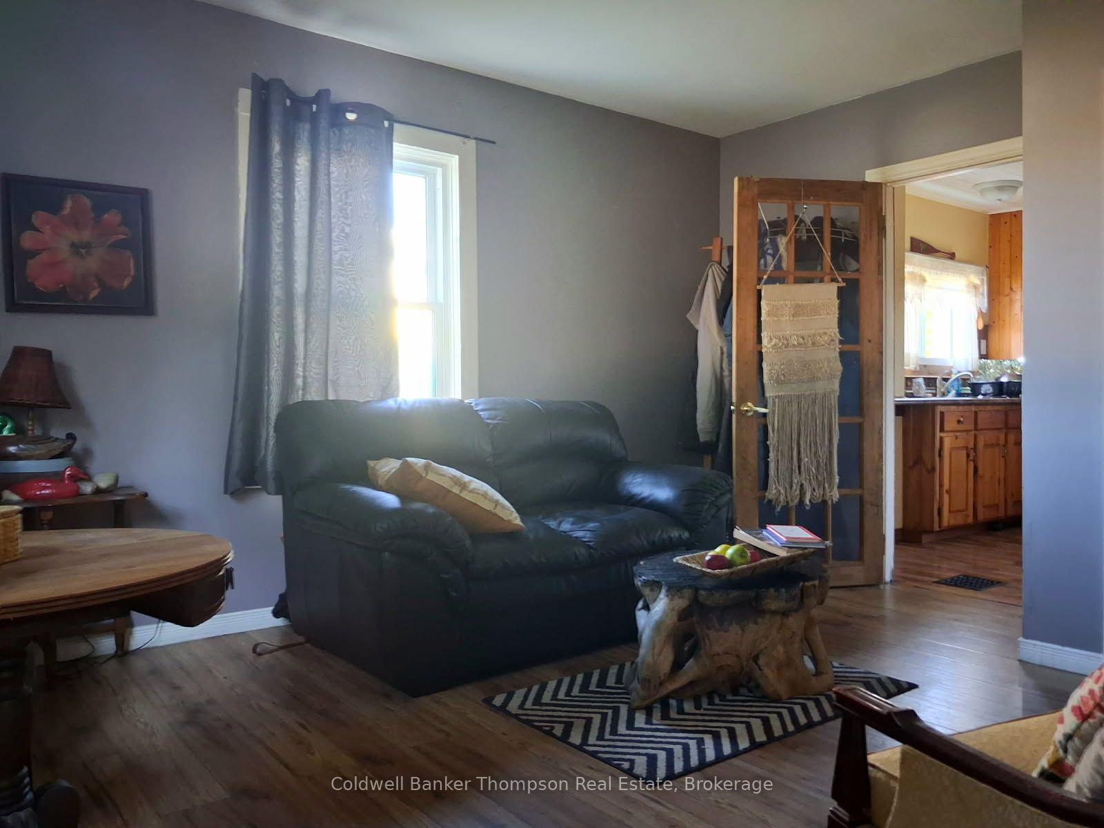 Photo 10 of 157 Ottawa Avenue, Machar — HOMEH