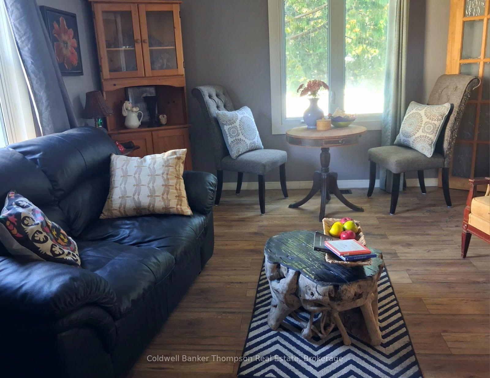 Photo 11 of 157 Ottawa Avenue, Machar — HOMEH