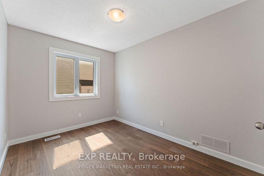 Photo 7 of 5722 Kemplane Court, Ottawa, Blackburn Hamlet (South) — HOMEH