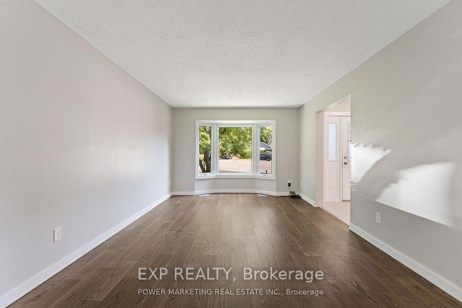 Photo 12 of 5722 Kemplane Court, Ottawa, Blackburn Hamlet (South) — HOMEH