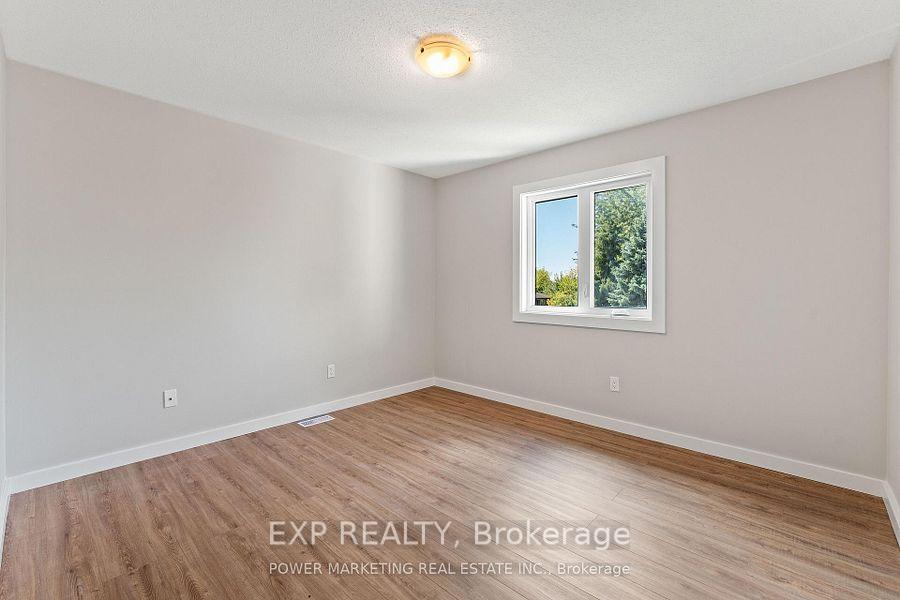 Photo 25 of 5722 Kemplane Court, Ottawa, Blackburn Hamlet (South) — HOMEH