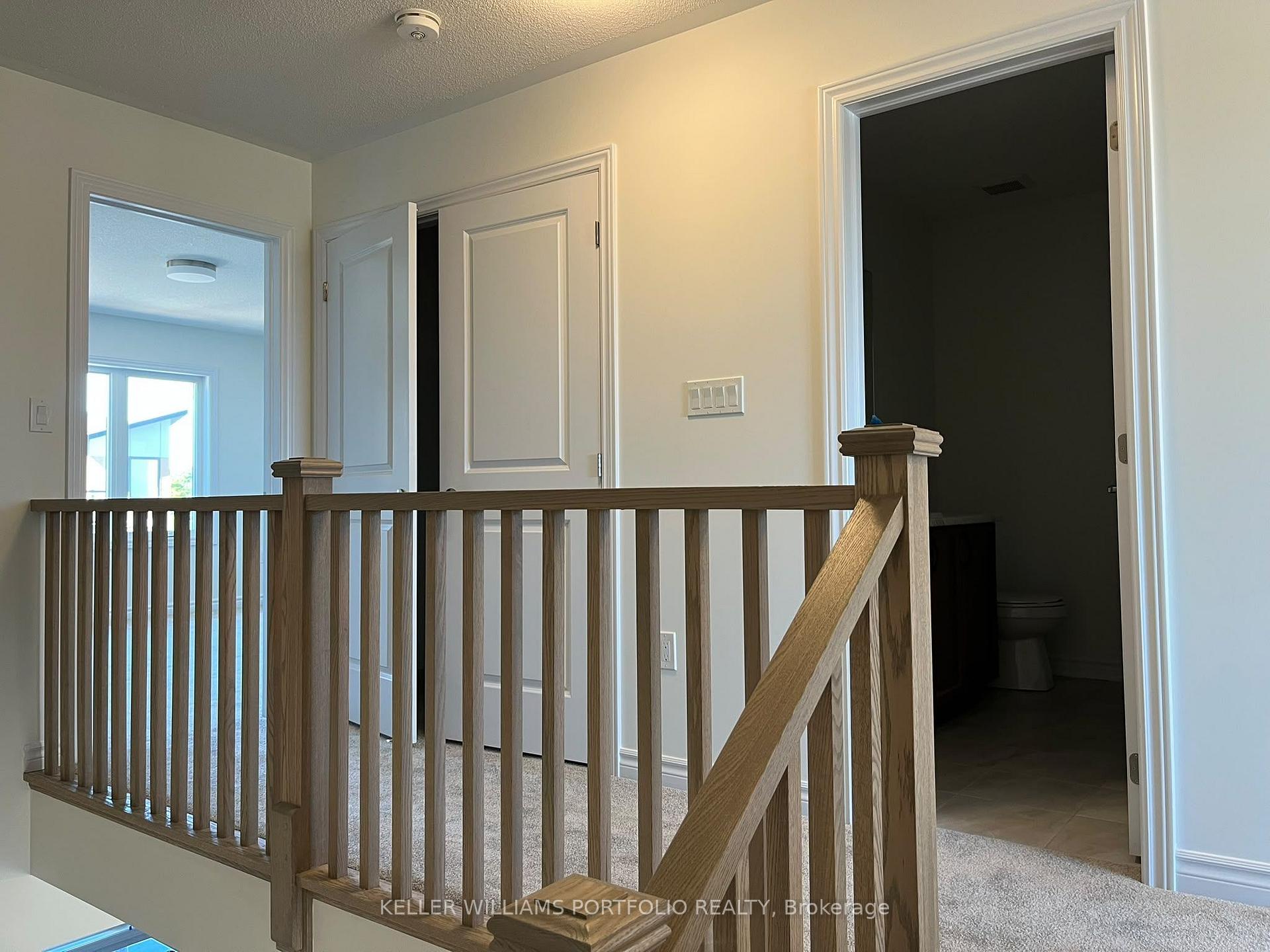 Photo 10 of Unit Upper, 8 Thornbird Crescent, Brampton, Northwest Brampton — HOMEH