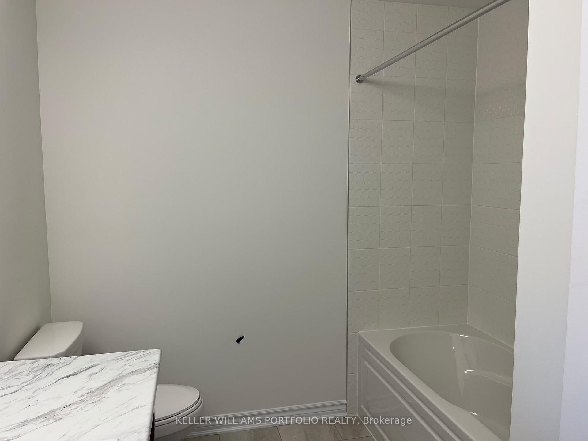 Photo 16 of Unit Upper, 8 Thornbird Crescent, Brampton, Northwest Brampton — HOMEH