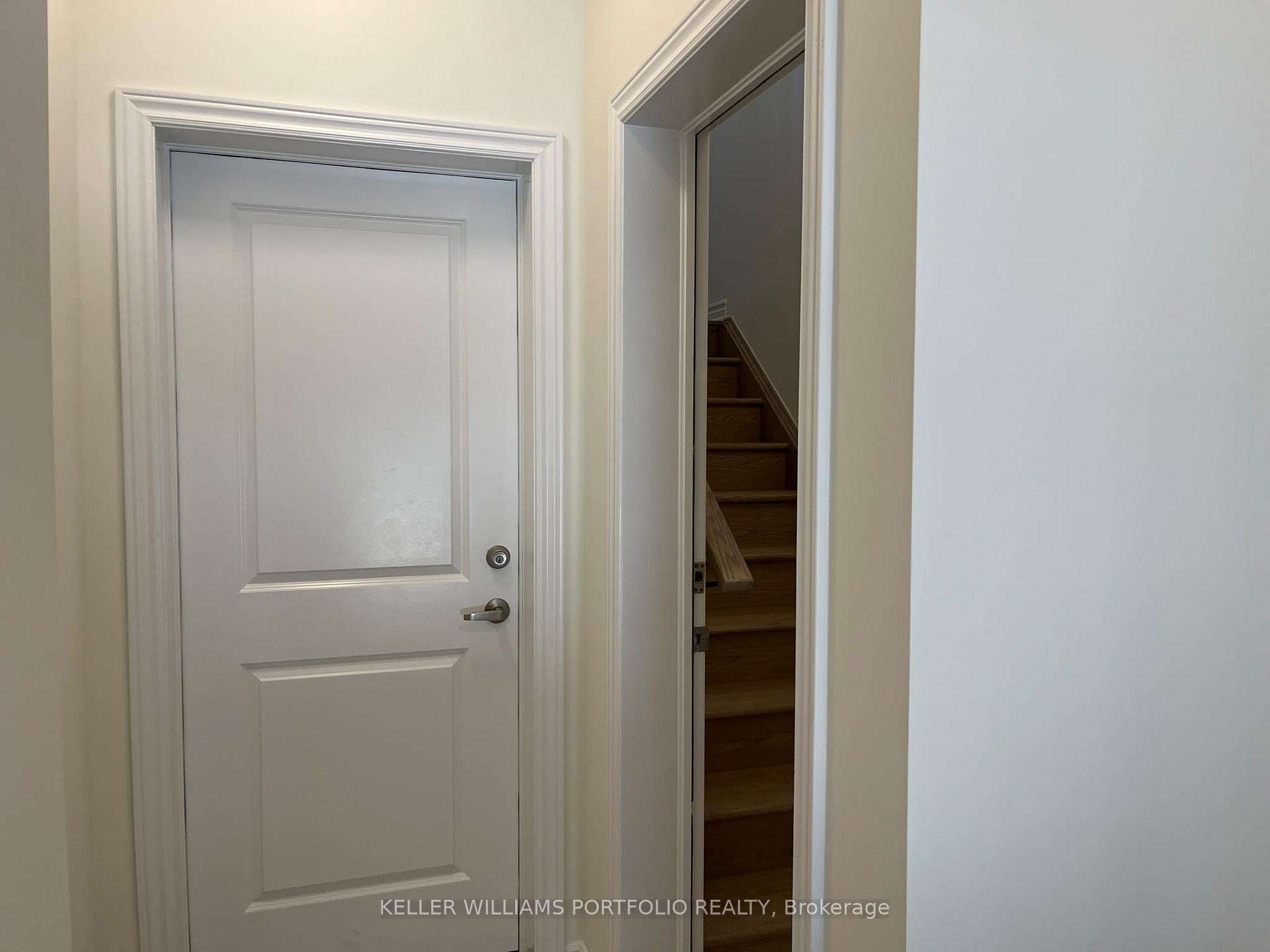 Photo 19 of Unit Upper, 8 Thornbird Crescent, Brampton, Northwest Brampton — HOMEH