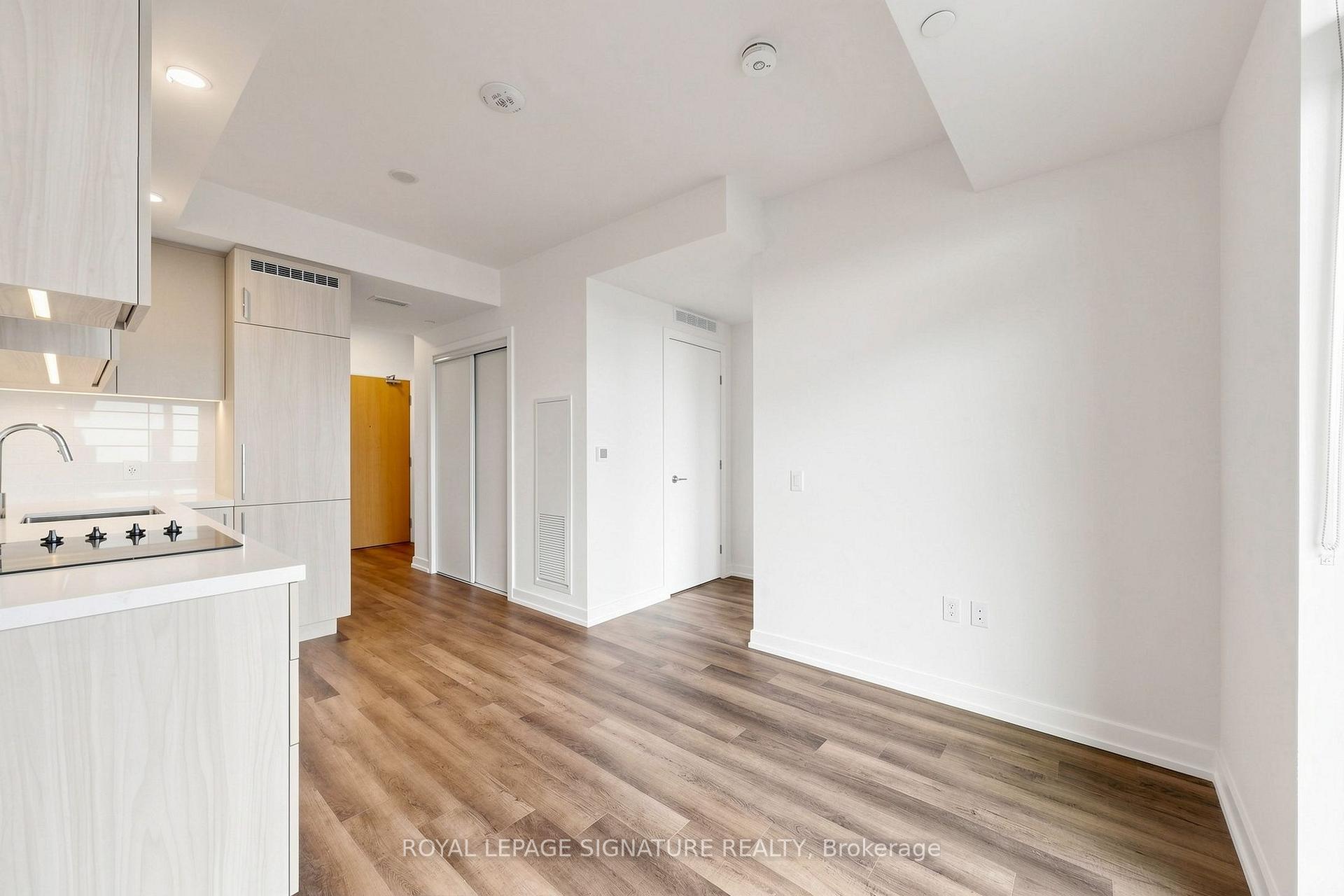 Photo 5 of Unit 1603, 5 Meadowdale Road, Vaughan, Vaughan Corporate Centre — HOMEH