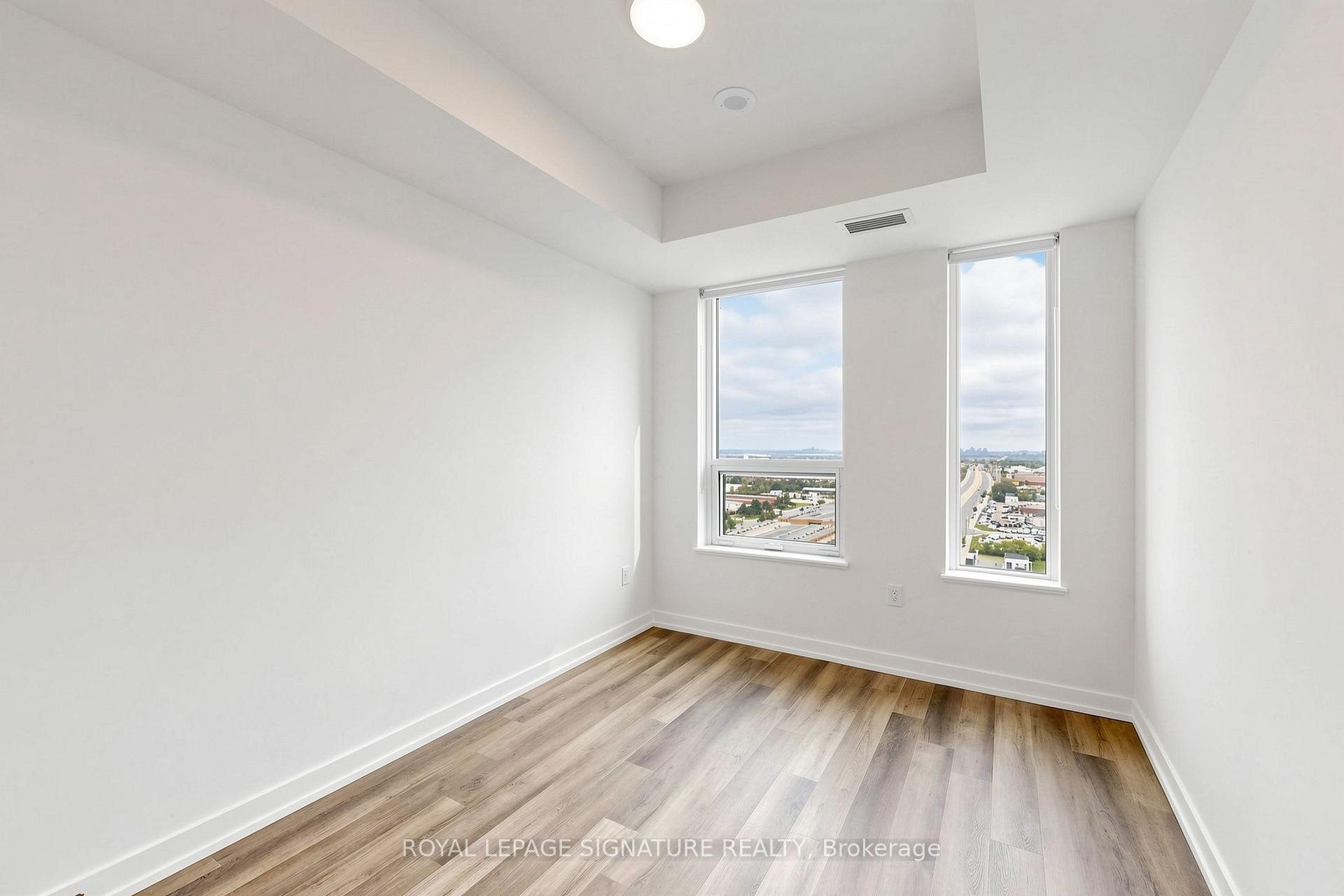 Photo 8 of Unit 1603, 5 Meadowdale Road, Vaughan, Vaughan Corporate Centre — HOMEH