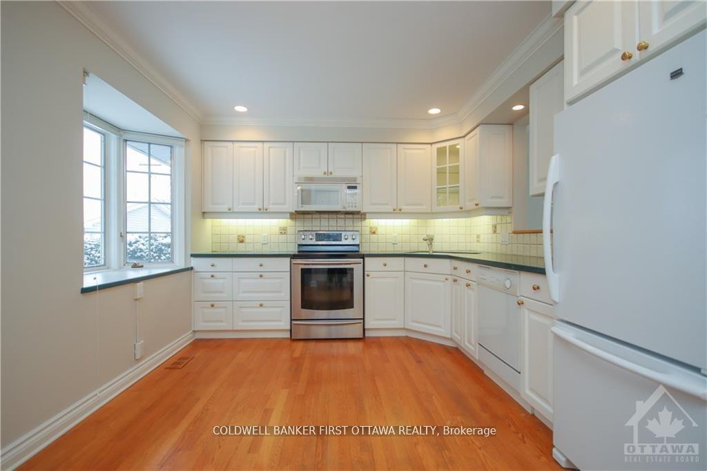 Photo 9 of 74 Hilliard Avenue, Ottawa, City View/Skyline/Fisher Heights/Parkwood Hills — HOMEH