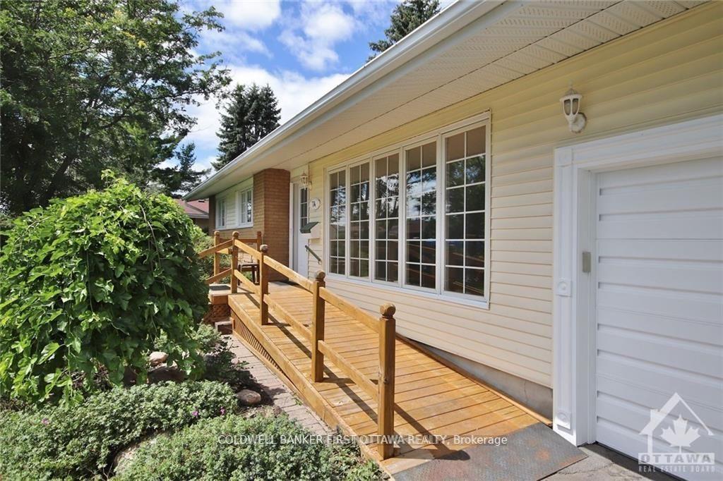 Photo 29 of 74 Hilliard Avenue, Ottawa, City View/Skyline/Fisher Heights/Parkwood Hills — HOMEH