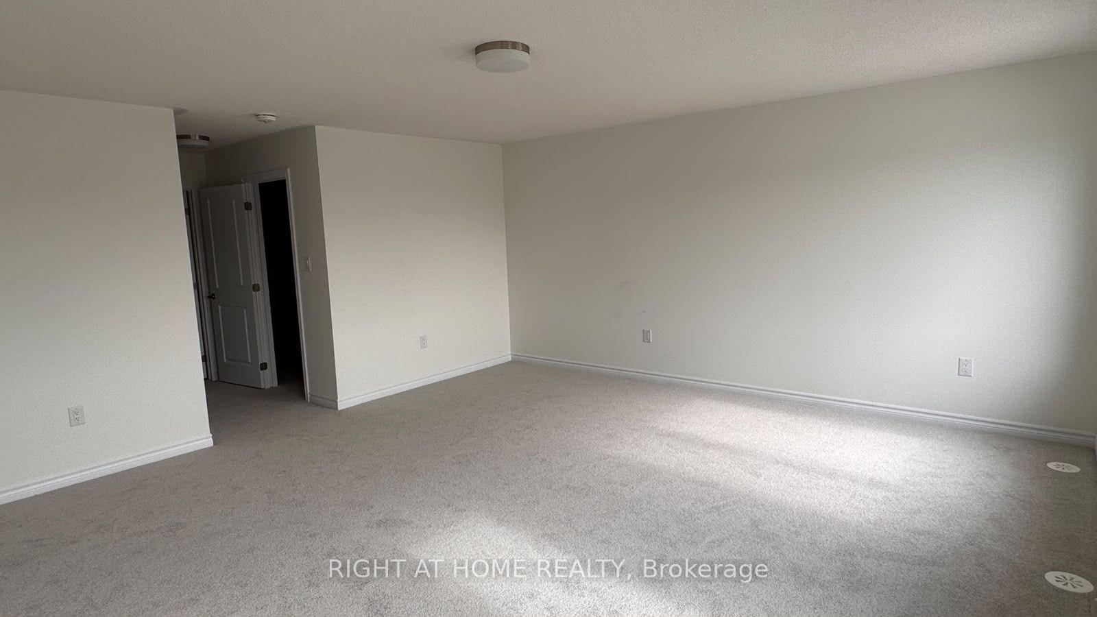 Photo 10 of 4 Twinflower Way, Brampton, Northwest Brampton — HOMEH