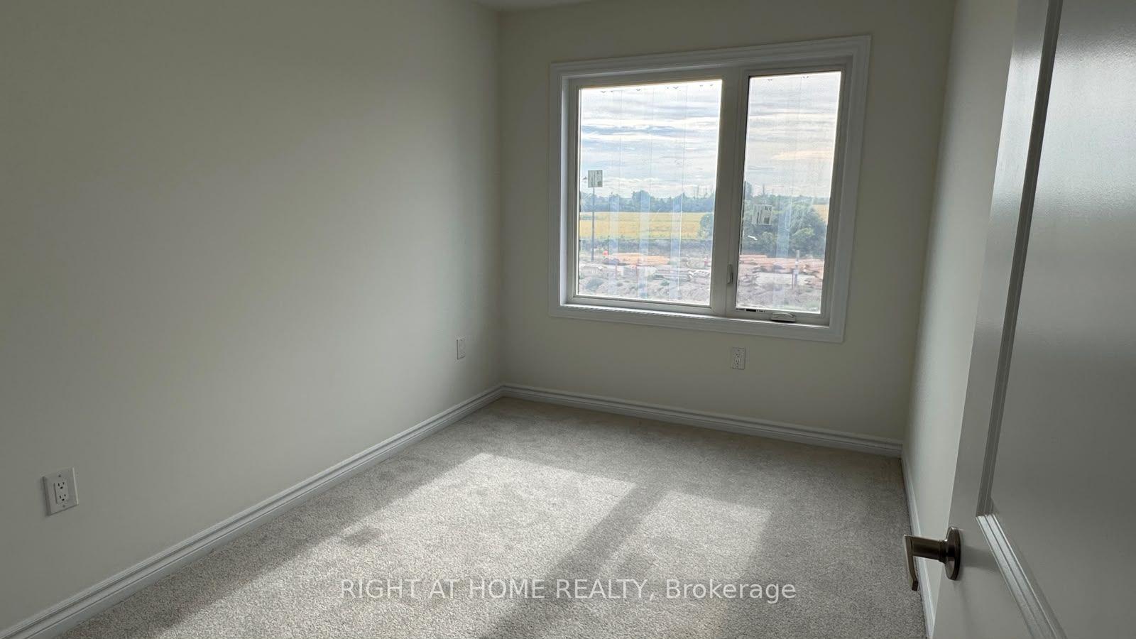 Photo 11 of 4 Twinflower Way, Brampton, Northwest Brampton — HOMEH