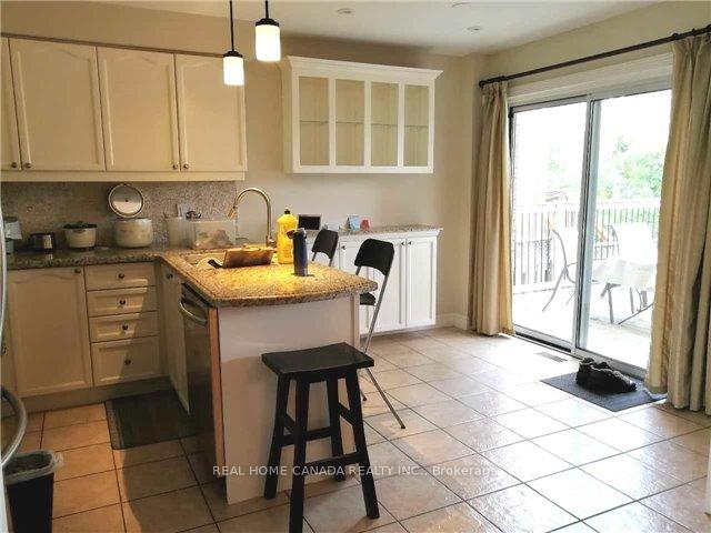 Photo 11 of 3710 Forest Bluff Crescent, Mississauga, Lisgar — HOMEH
