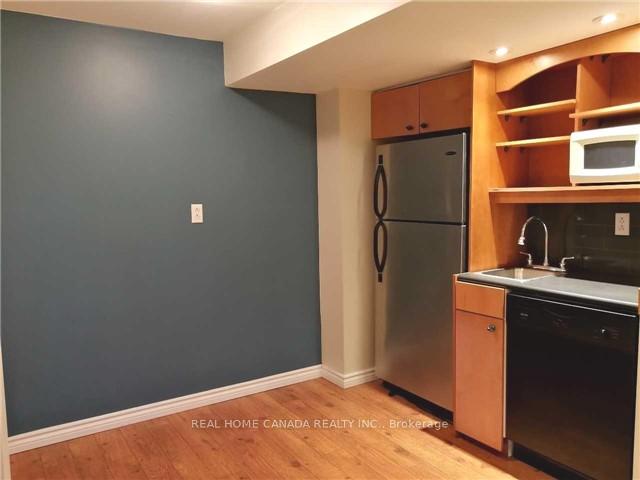 Photo 20 of 3710 Forest Bluff Crescent, Mississauga, Lisgar — HOMEH