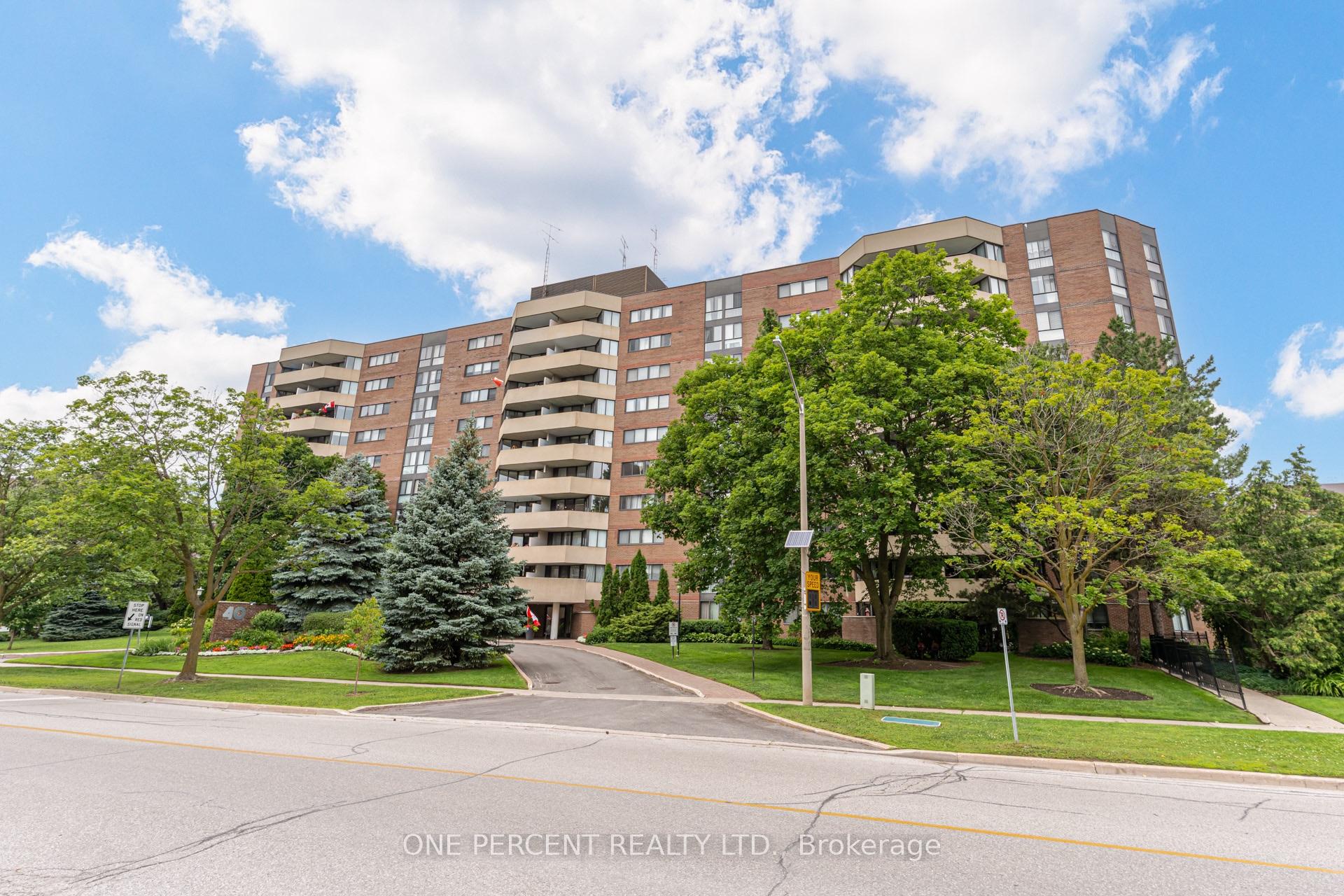 Front of Unit 302, 40 Baif Boulevard