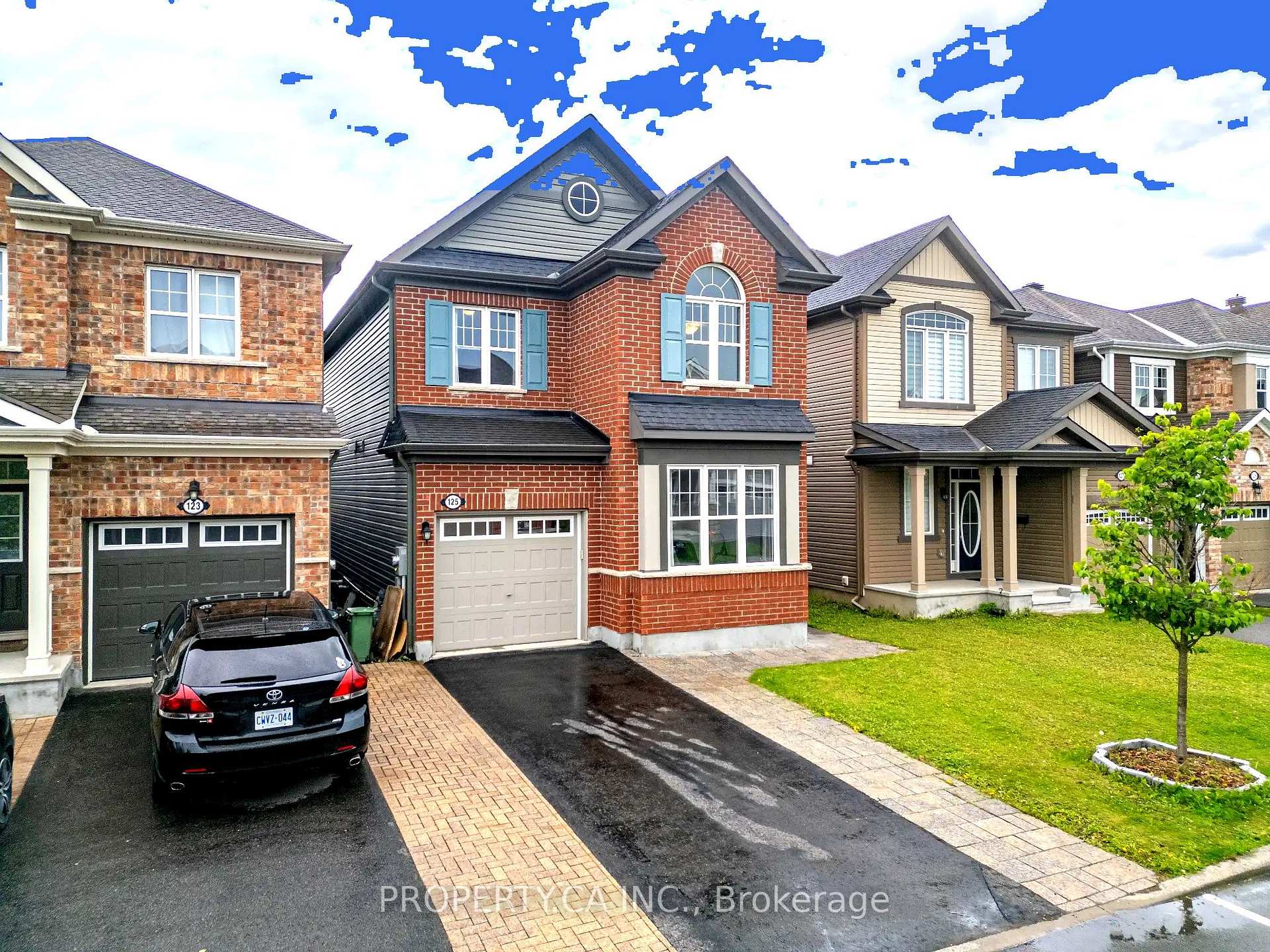 Photo 3 of 125 Sweetvalley Drive, Ottawa, Avalon West — HOMEH