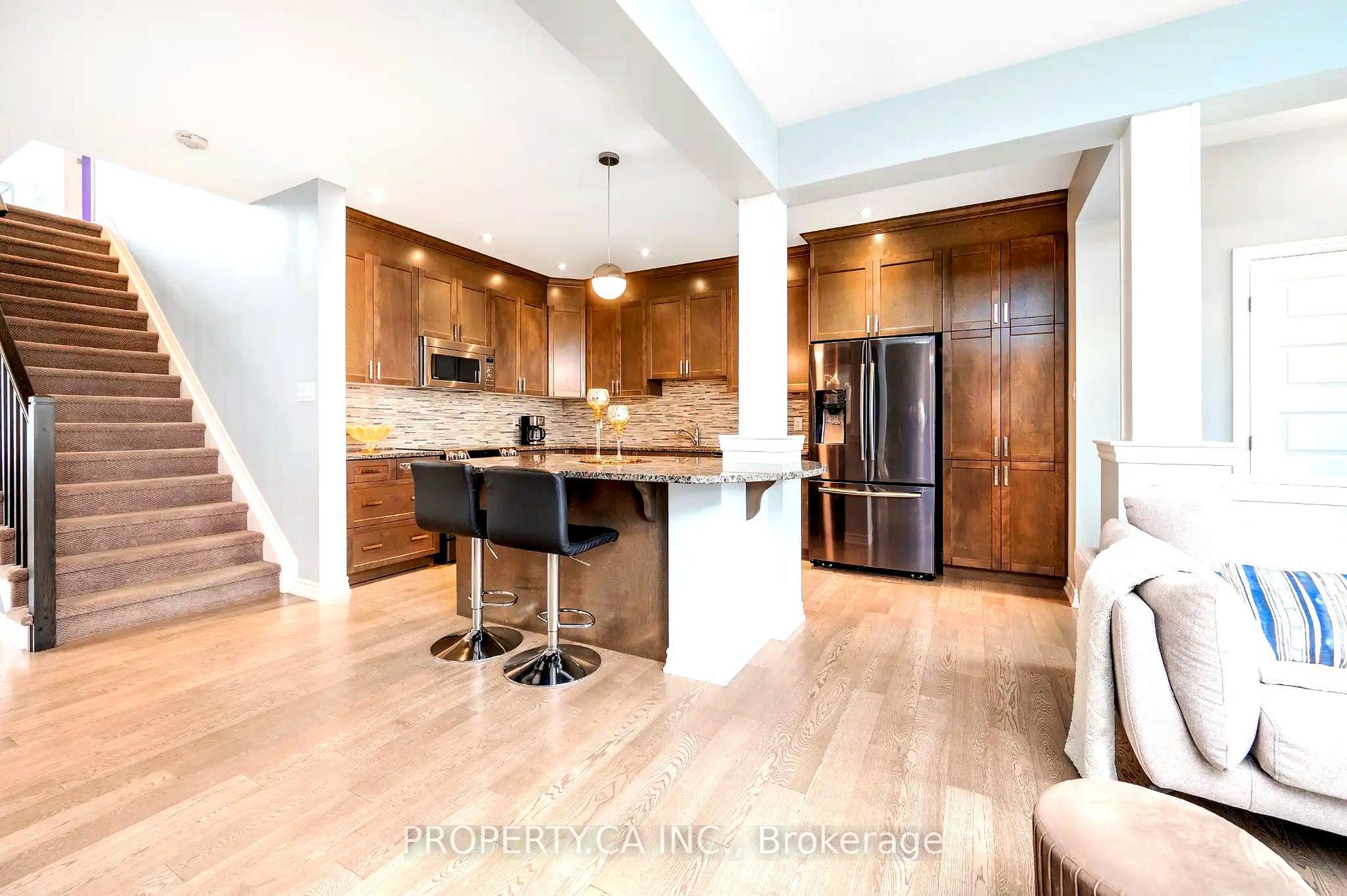 Photo 21 of 125 Sweetvalley Drive, Ottawa, Avalon West — HOMEH