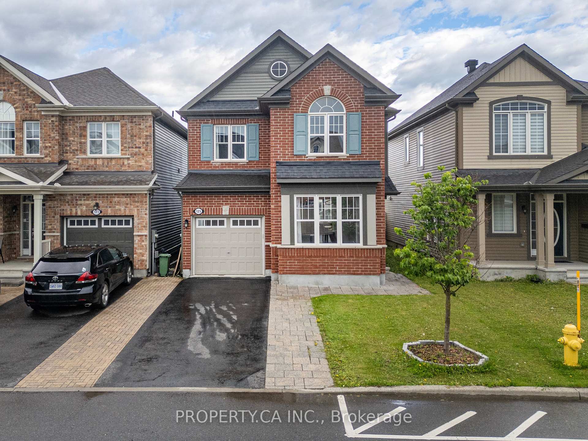 Photo 2 of 125 Sweetvalley Drive, Ottawa, Avalon West — HOMEH