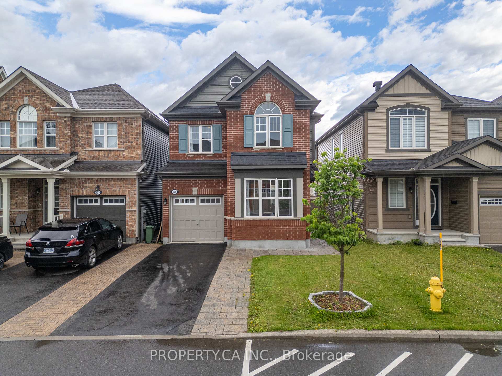 Photo 6 of 125 Sweetvalley Drive, Ottawa, Avalon West — HOMEH