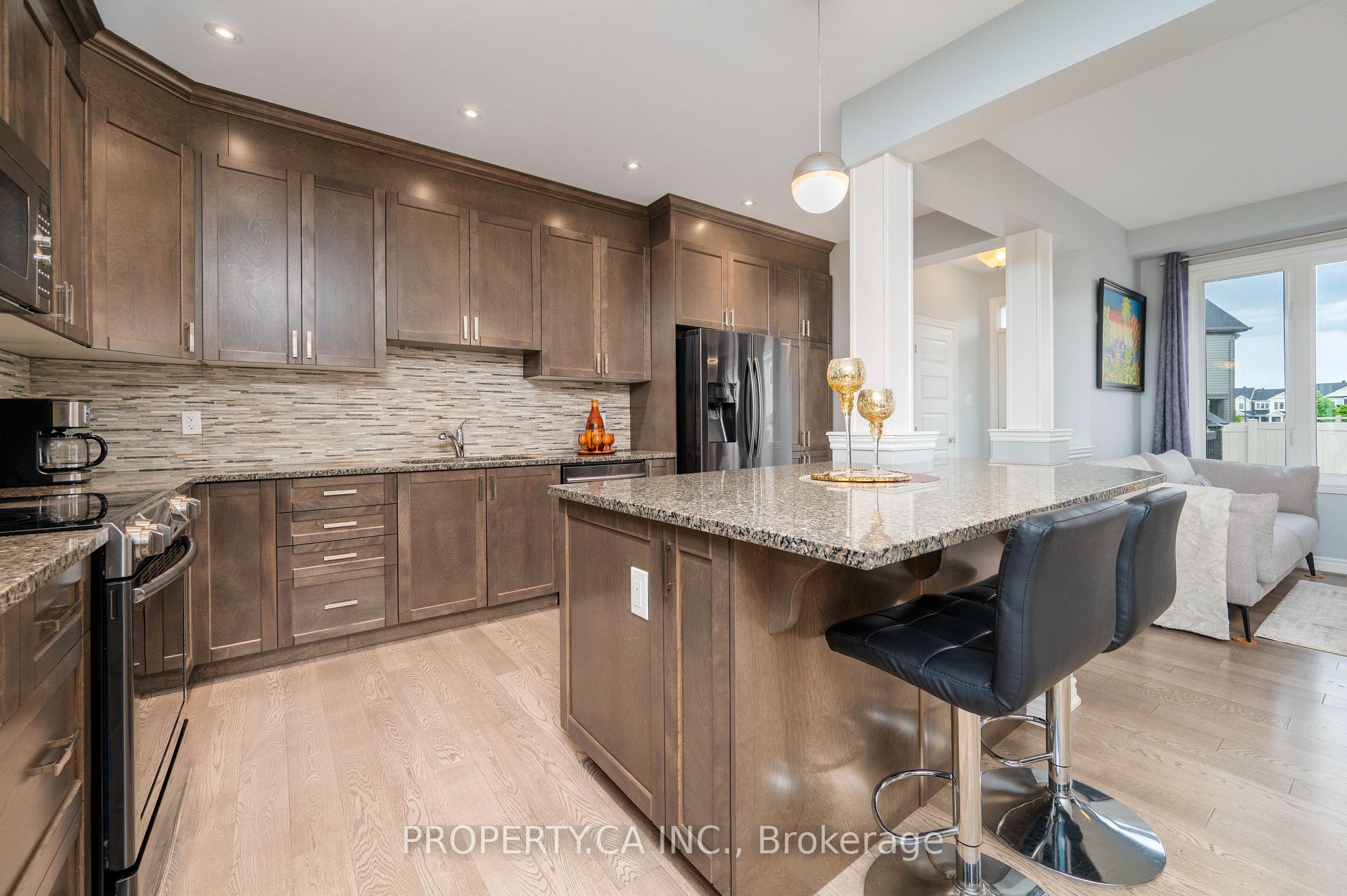 Photo 26 of 125 Sweetvalley Drive, Ottawa, Avalon West — HOMEH