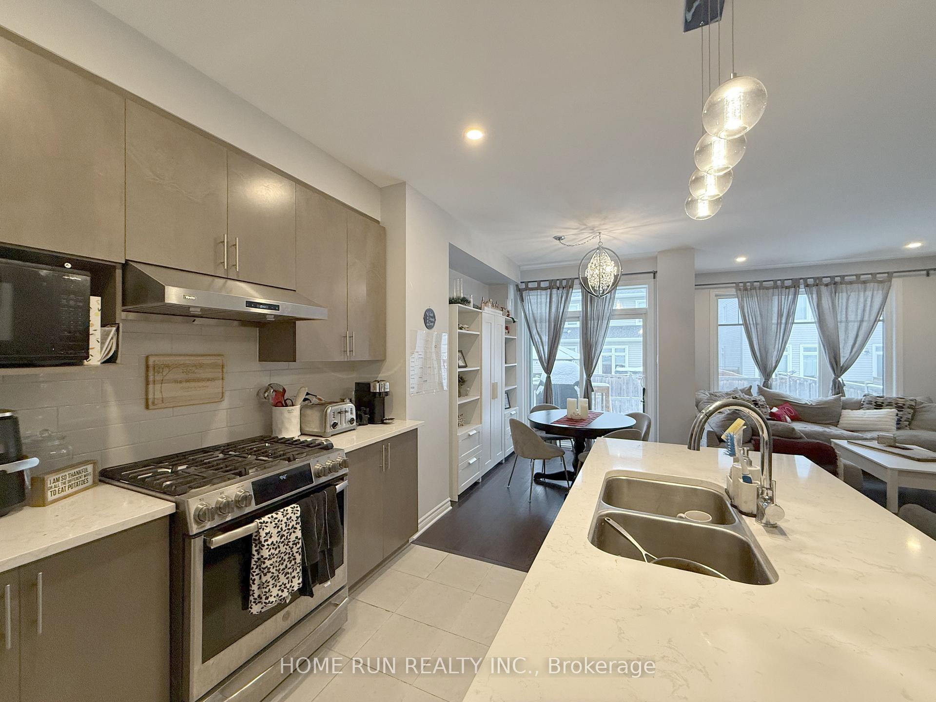Photo 6 of 555 Jackdaw Avenue, Ottawa, Barrhaven - Half Moon Bay — HOMEH