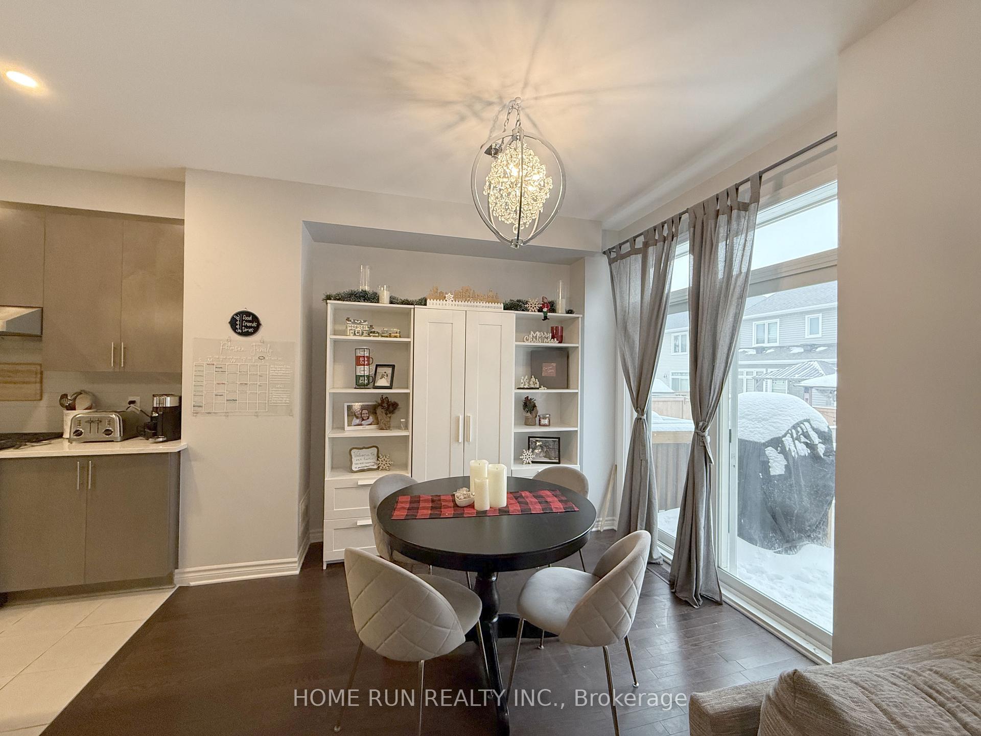 Photo 8 of 555 Jackdaw Avenue, Ottawa, Barrhaven - Half Moon Bay — HOMEH