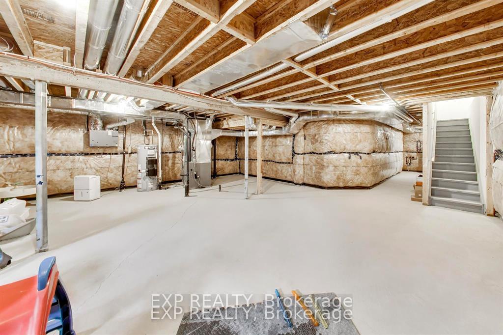 Photo 21 of 60 Holder Drive, Brantford, Empire South — HOMEH