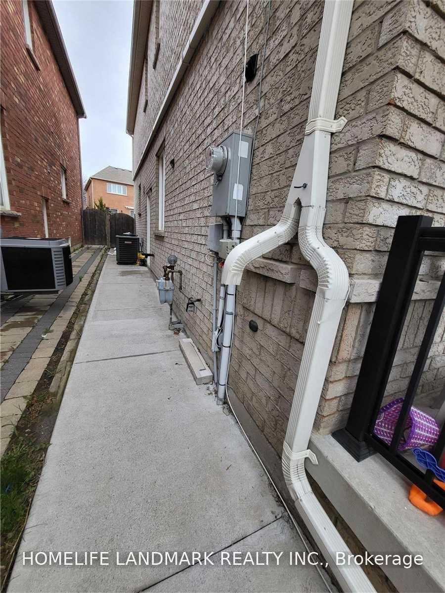 Photo 15 of Unit Bsmt, 61 Albert Roffey Crescent, Markham, Box Grove — HOMEH