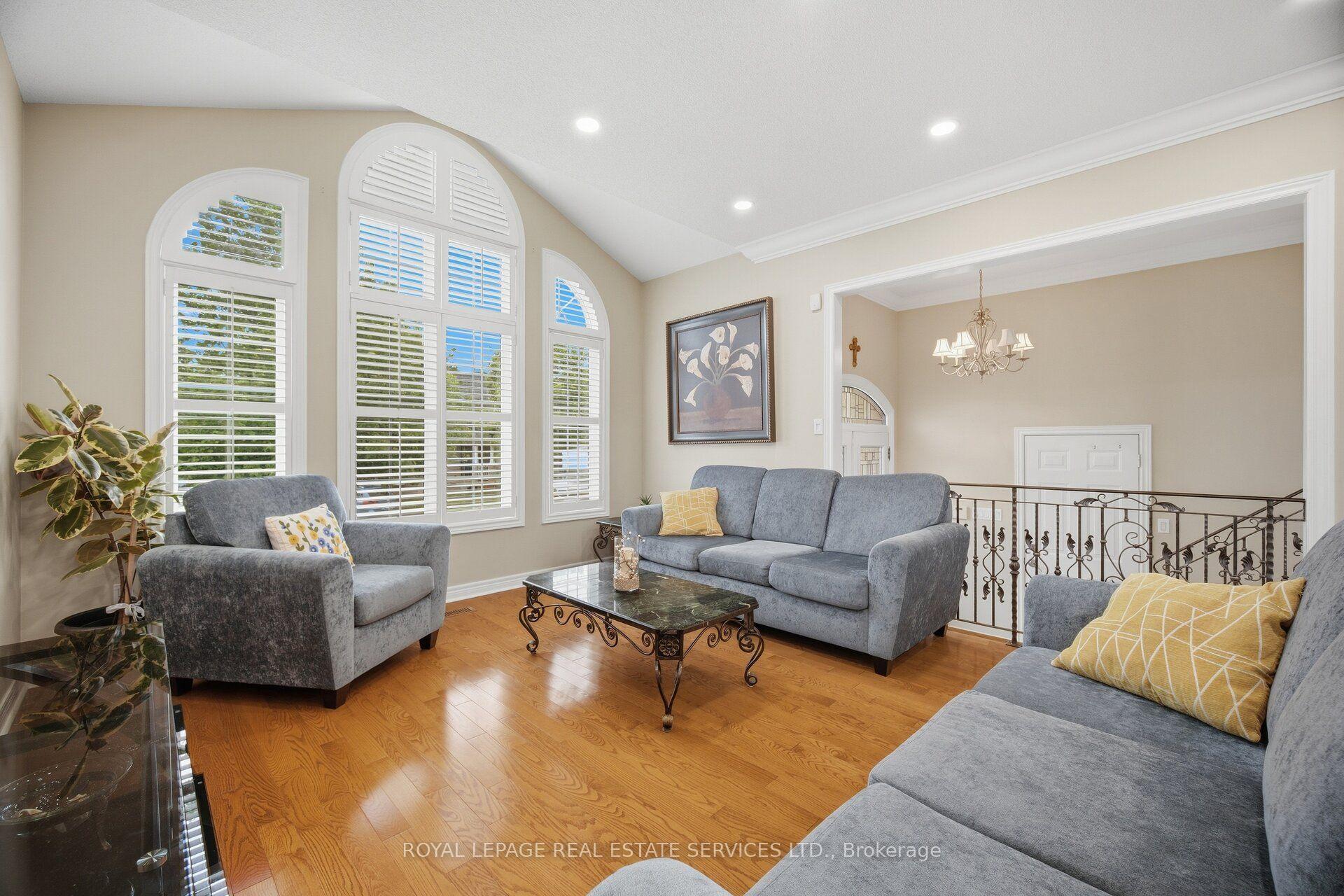 Photo 15 of 3057 Portree Crescent, Oakville, Bronte Creek — HOMEH
