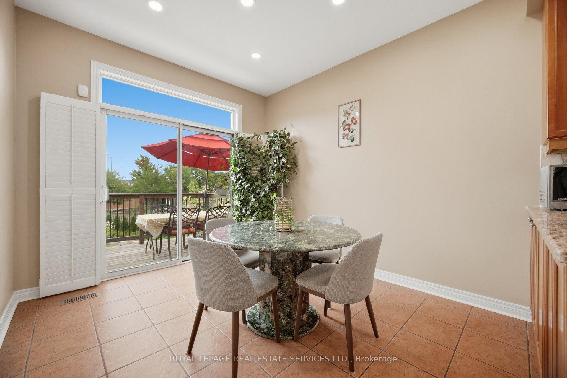 Photo 35 of 3057 Portree Crescent, Oakville, Bronte Creek — HOMEH