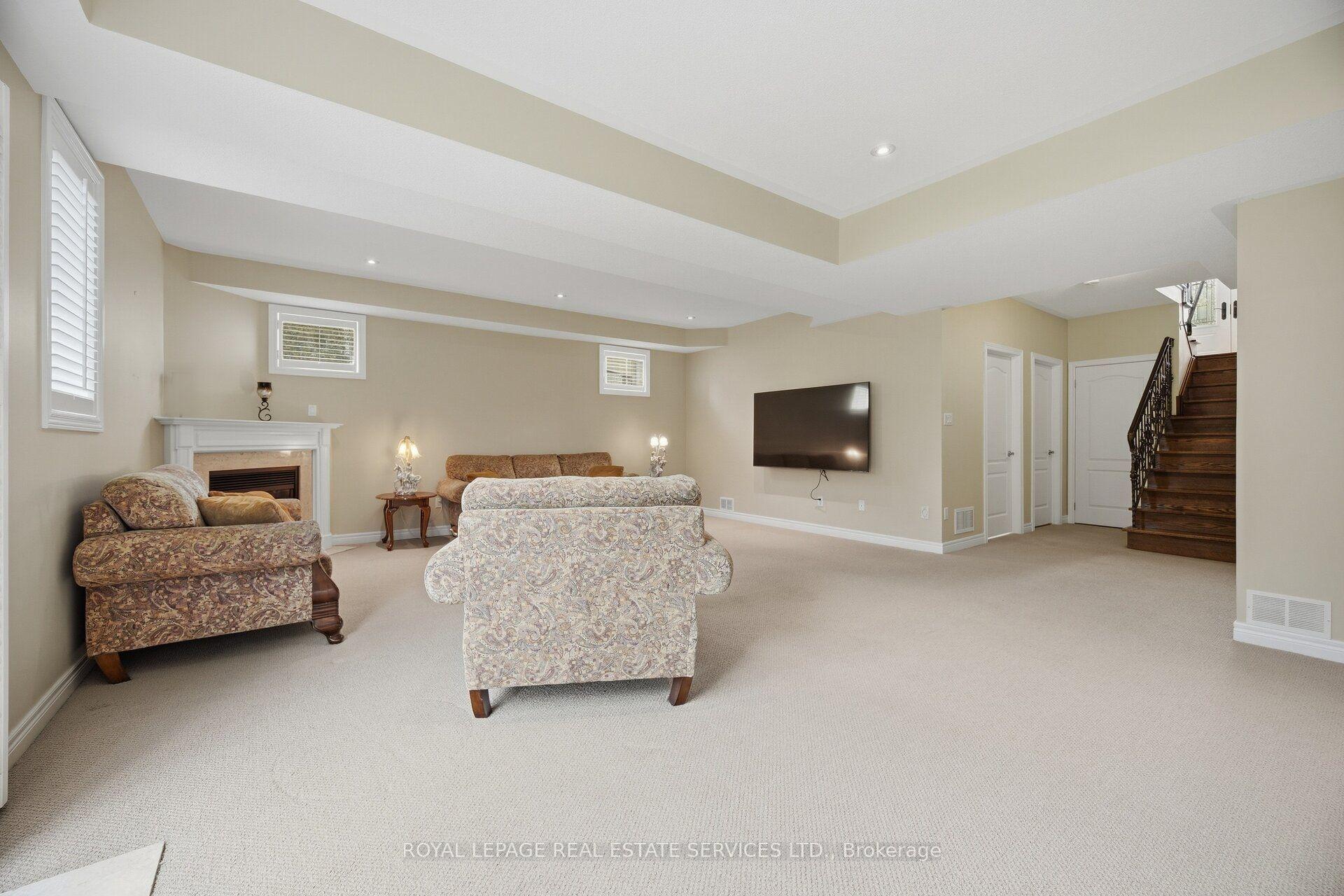 Photo 67 of 3057 Portree Crescent, Oakville, Bronte Creek — HOMEH