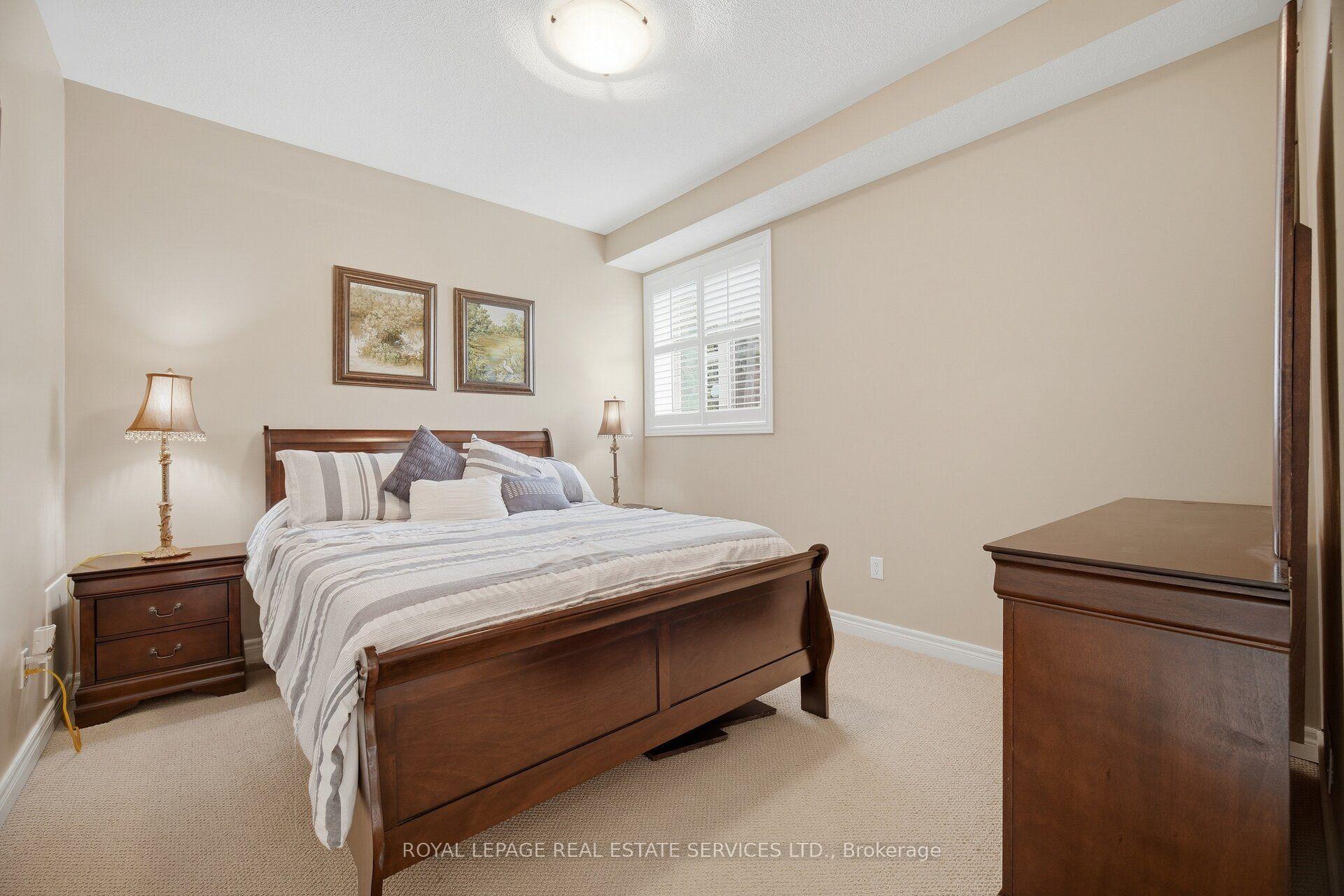 Photo 79 of 3057 Portree Crescent, Oakville, Bronte Creek — HOMEH