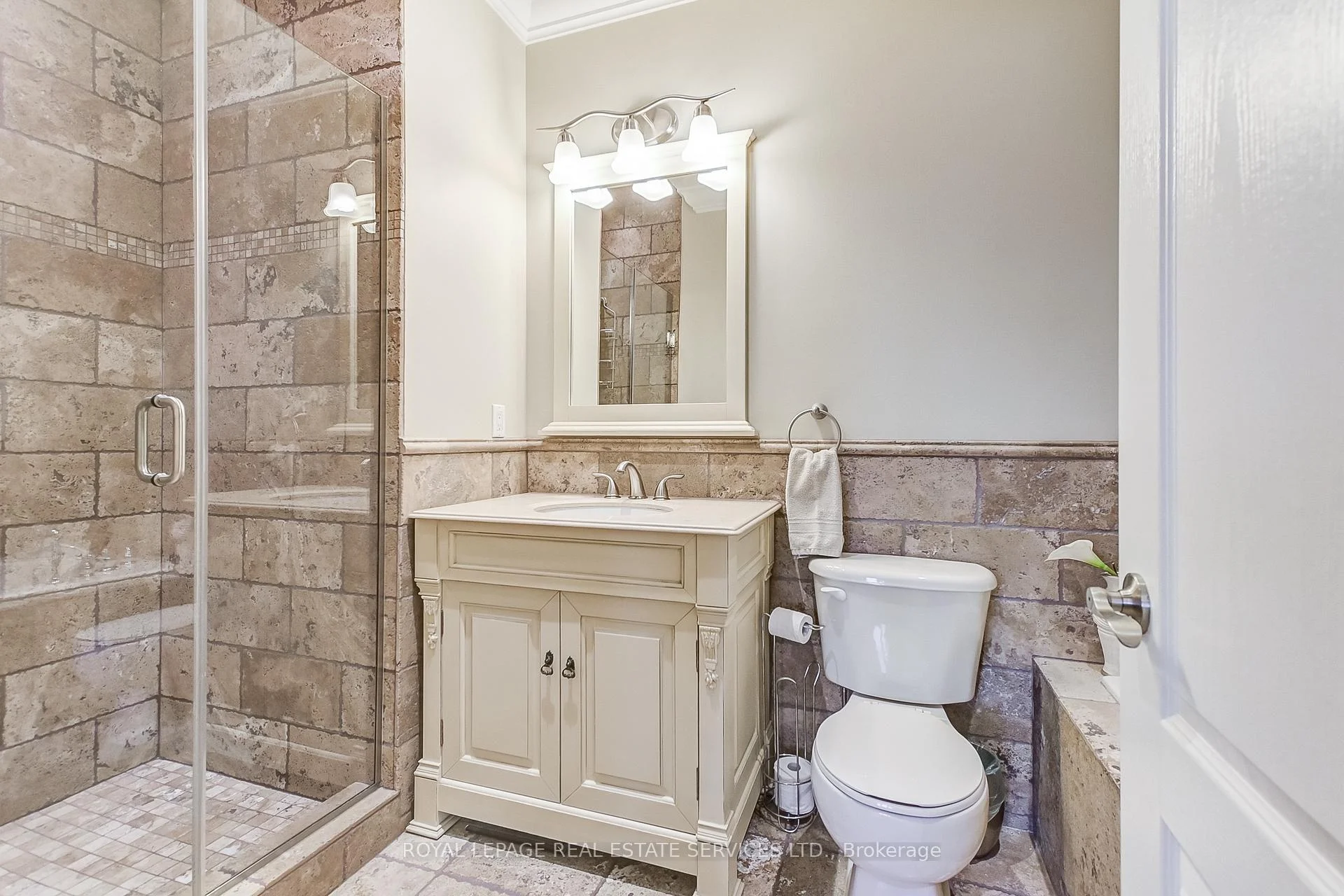 Photo 28 of 3057 Portree Crescent, Oakville, Bronte Creek — HOMEH