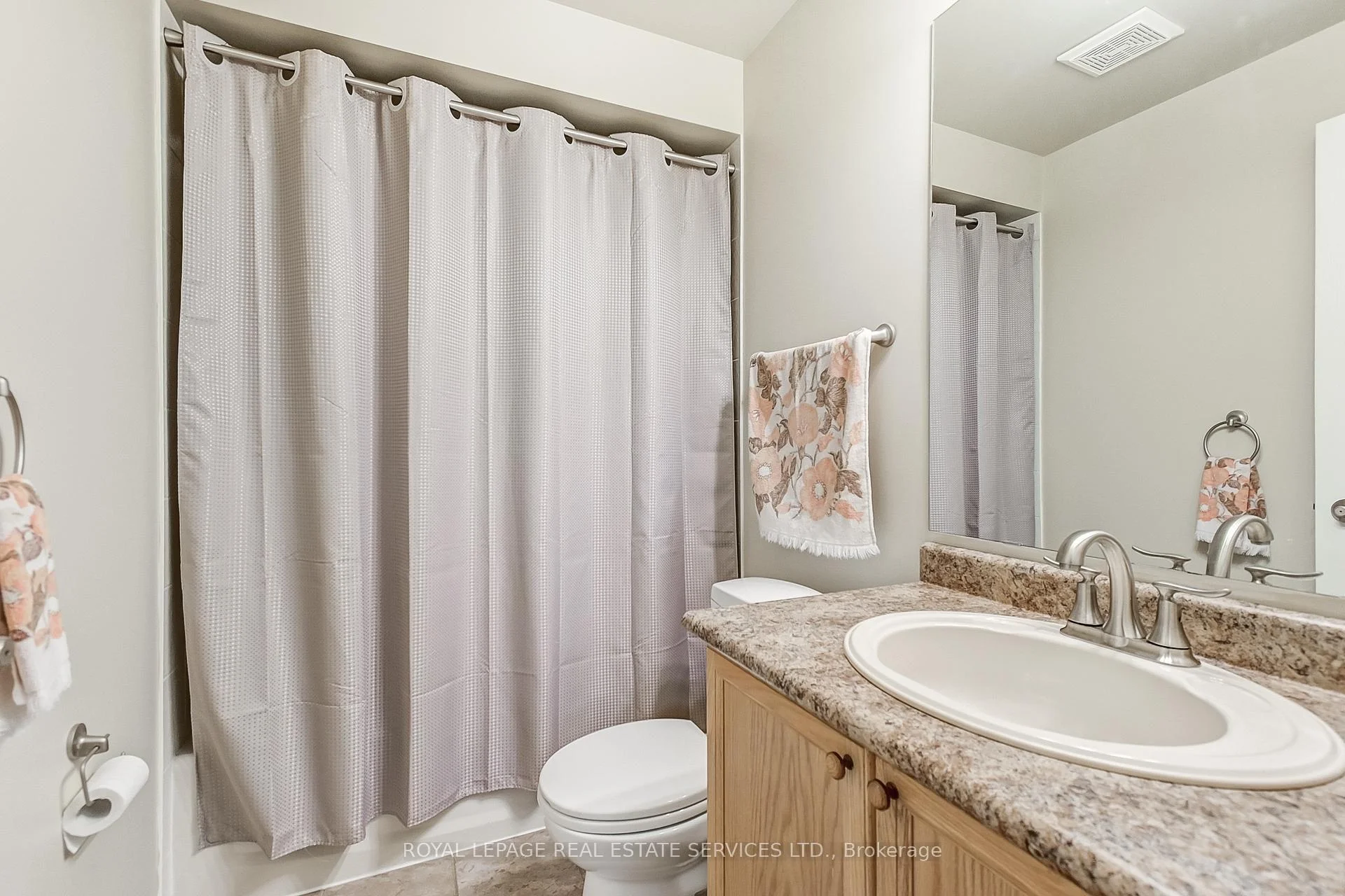 Photo 46 of 3057 Portree Crescent, Oakville, Bronte Creek — HOMEH