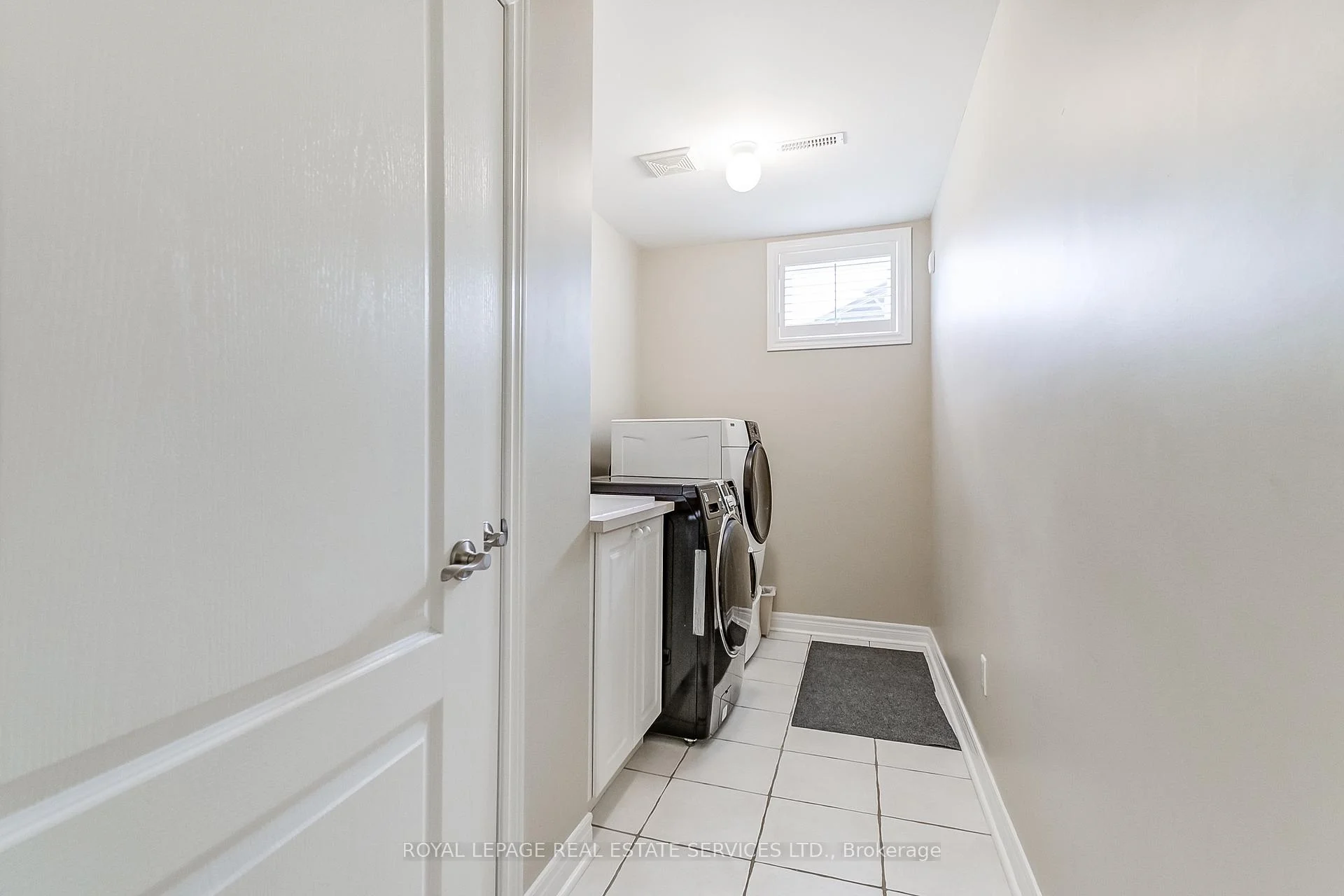 Photo 48 of 3057 Portree Crescent, Oakville, Bronte Creek — HOMEH