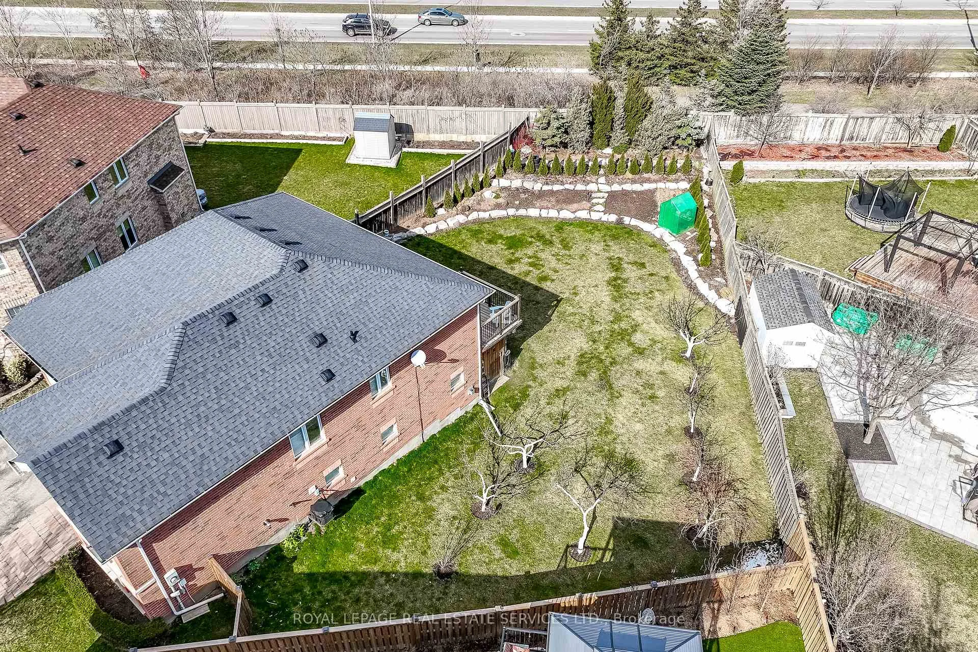 Photo 52 of 3057 Portree Crescent, Oakville, Bronte Creek — HOMEH
