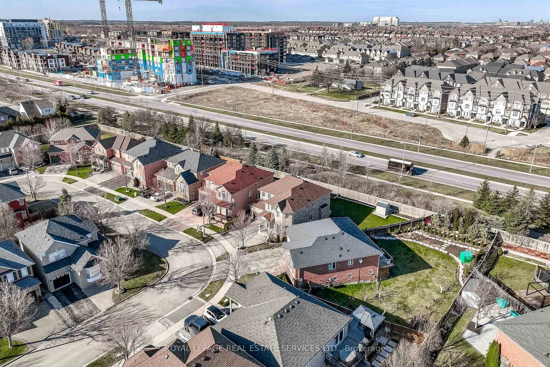 Photo 64 of 3057 Portree Crescent, Oakville, Bronte Creek — HOMEH