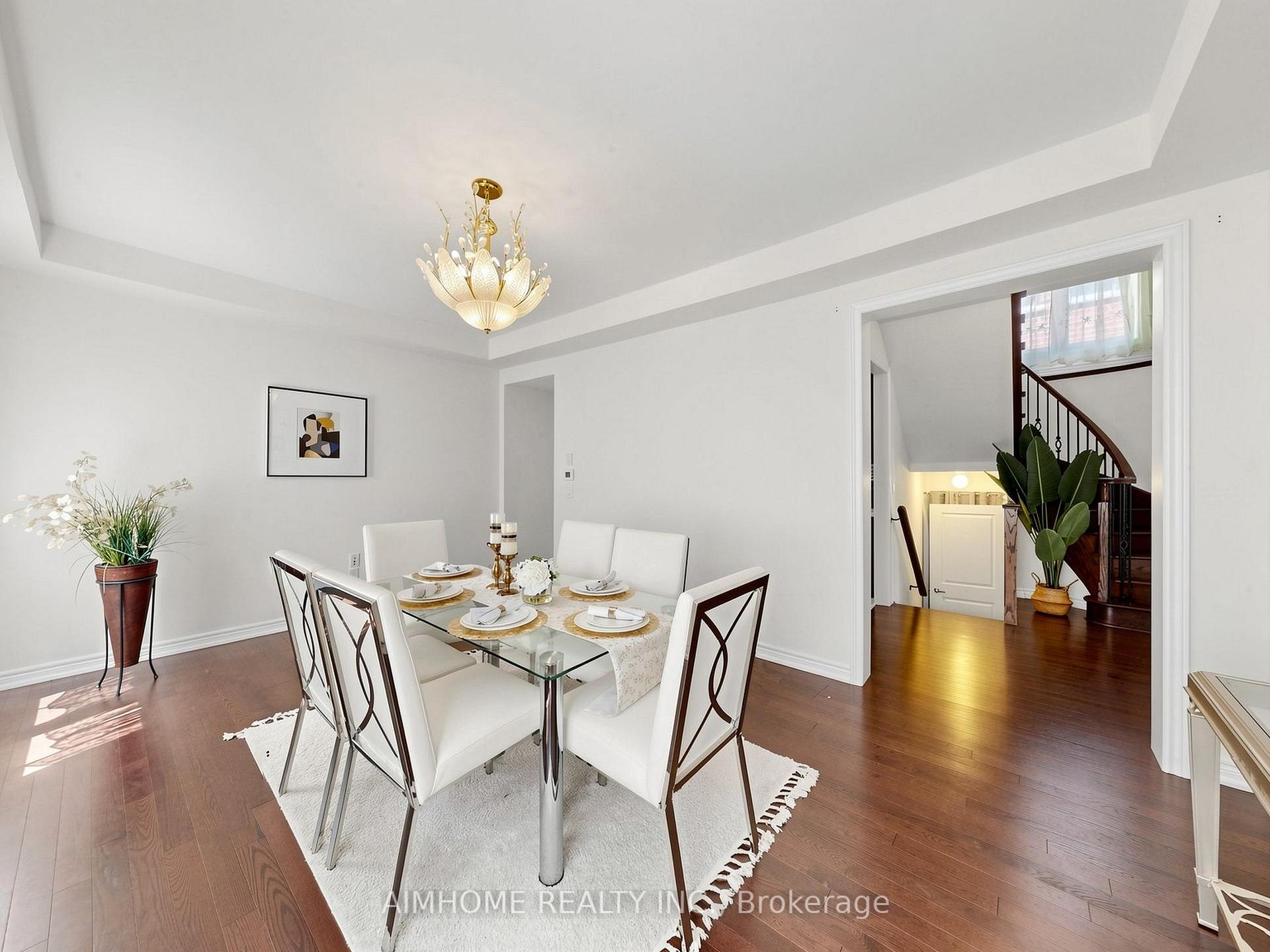 Photo 21 of 664 Mcgregor Farm Trail, Newmarket, Glenway Estates — HOMEH