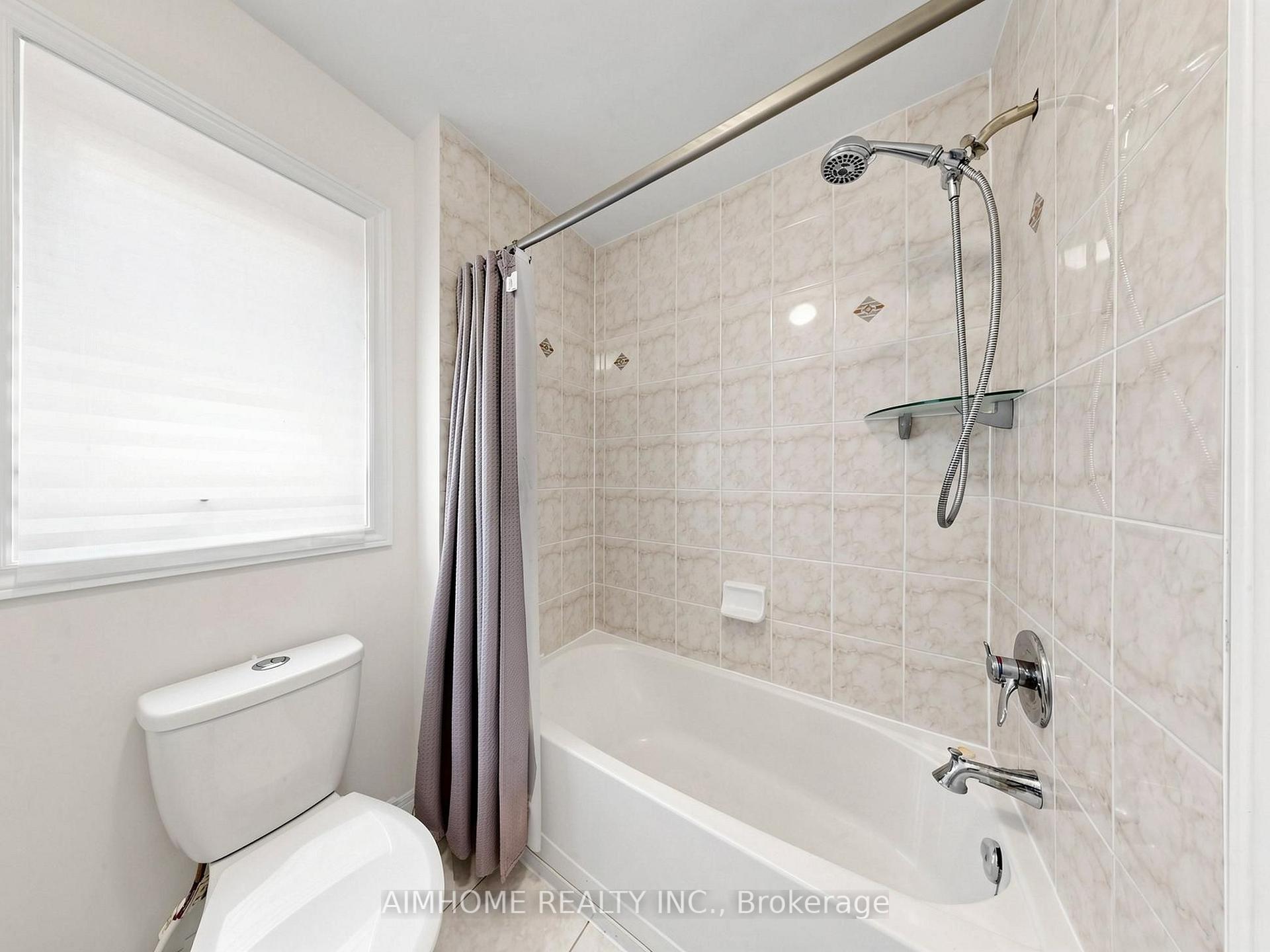 Photo 43 of 664 Mcgregor Farm Trail, Newmarket, Glenway Estates — HOMEH