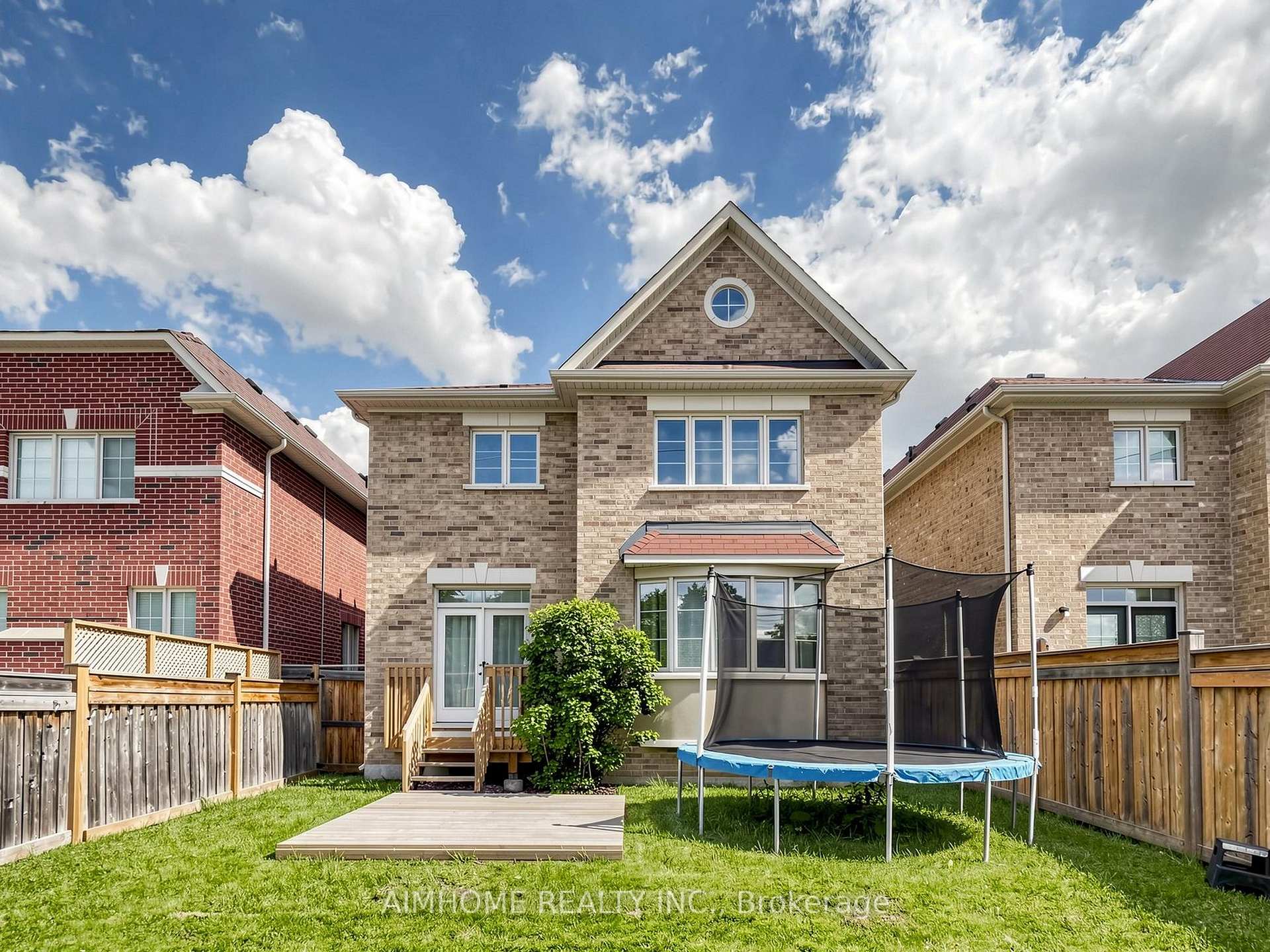 Photo 45 of 664 Mcgregor Farm Trail, Newmarket, Glenway Estates — HOMEH