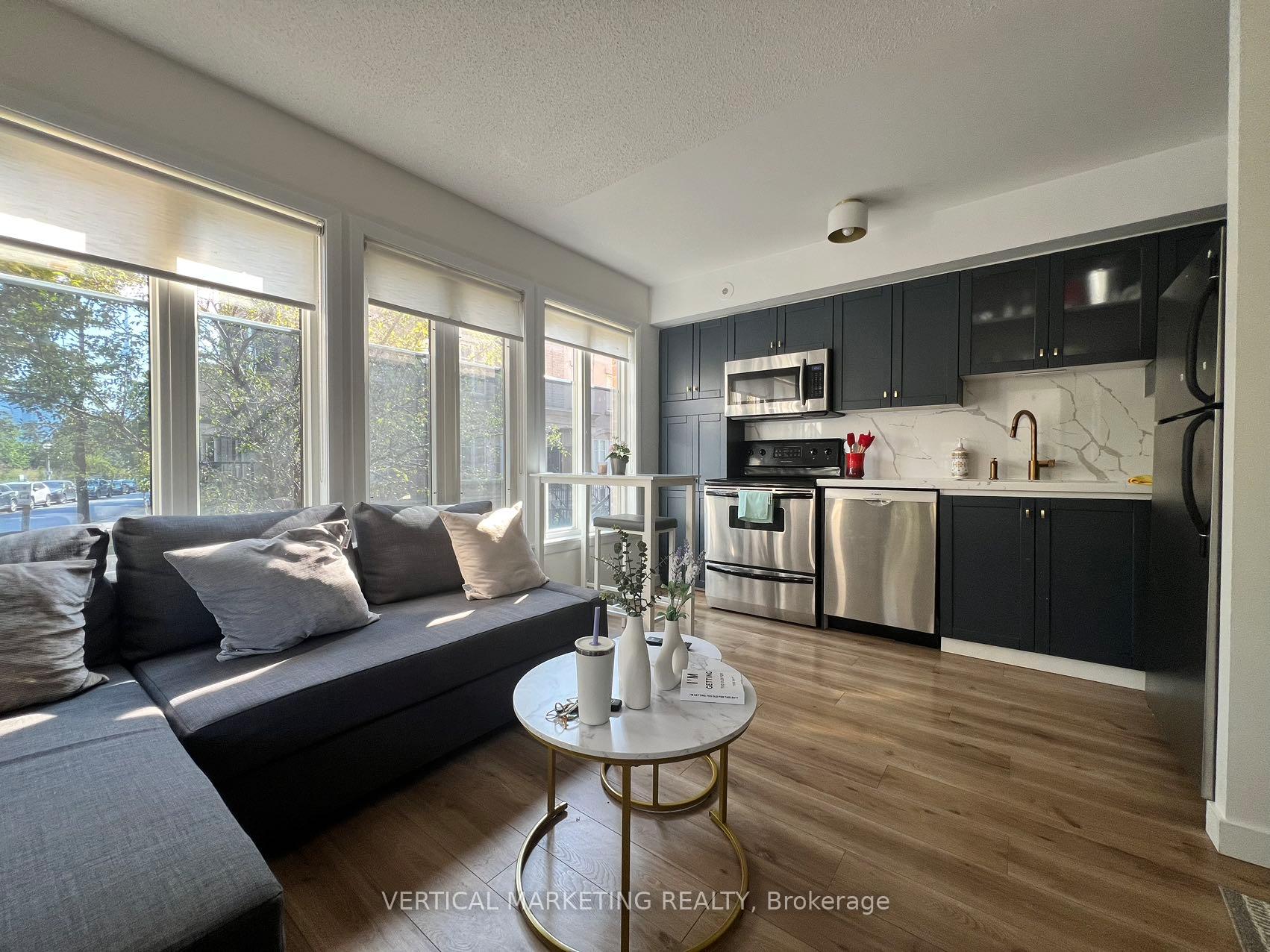 Photo 2 of Unit 801, 46 Western Battery Road, Toronto, Niagara — HOMEH