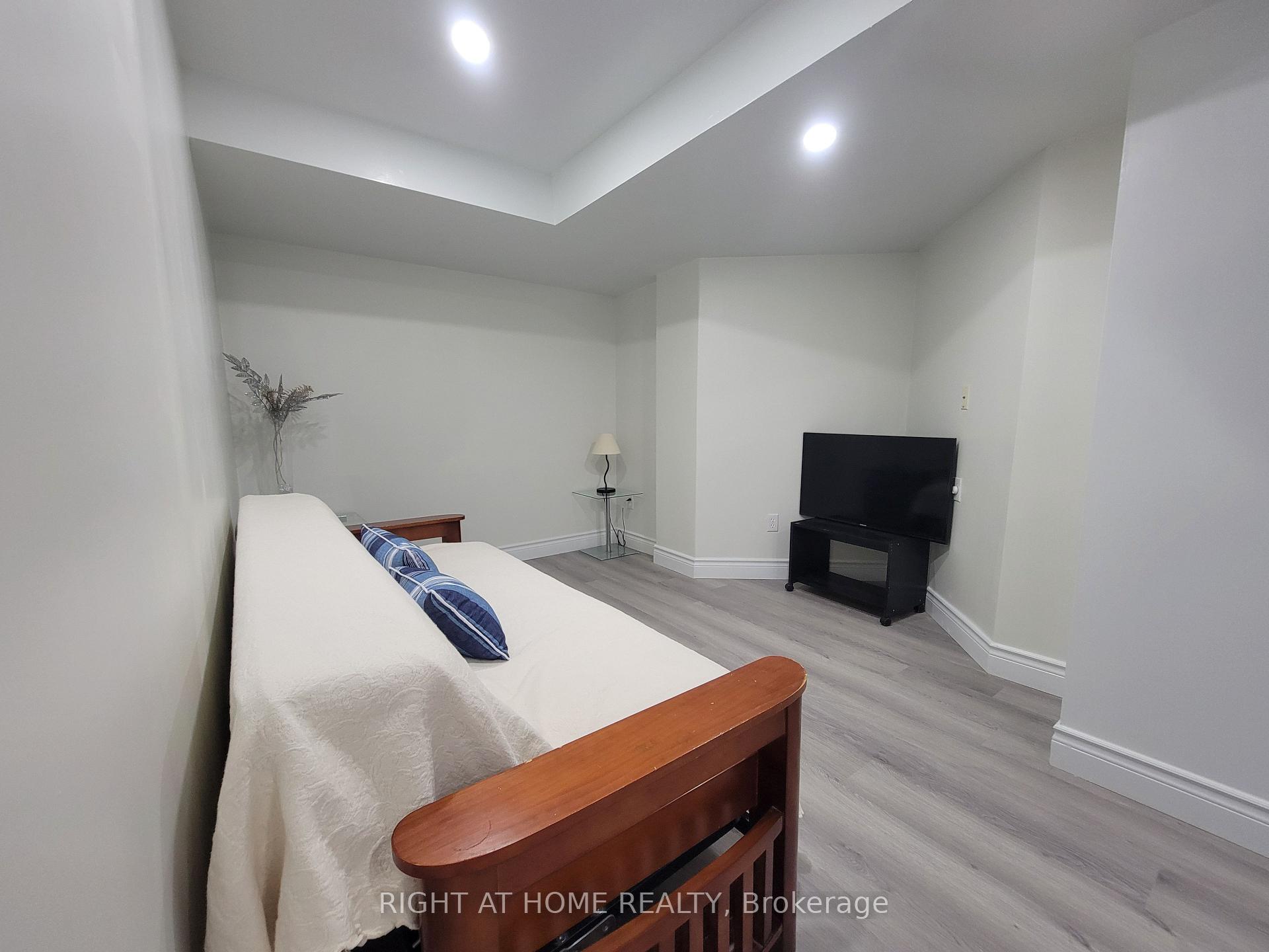 Photo 8 of Unit Basement, 70 Lipton Crescent, Whitby, Pringle Creek — HOMEH