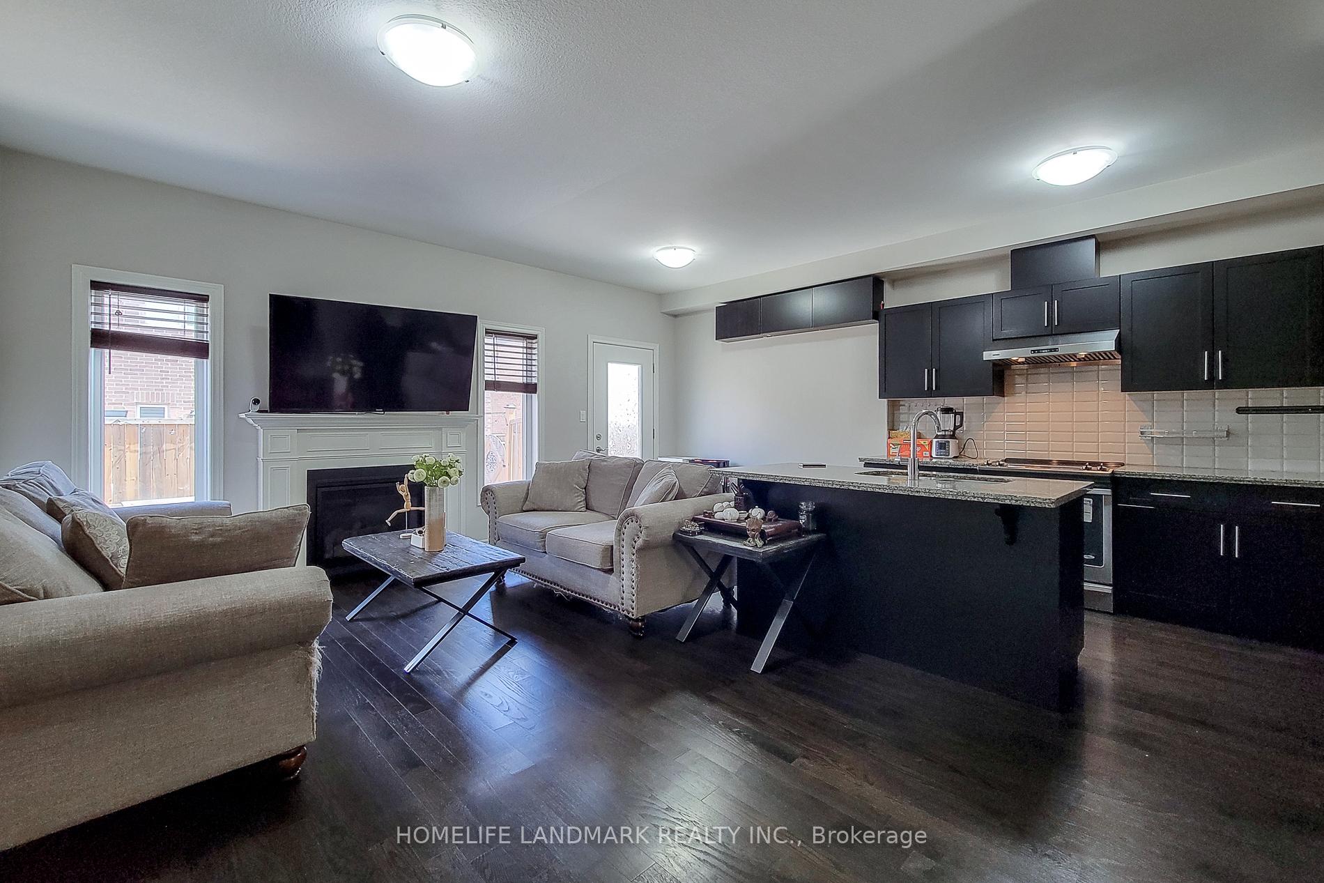 Photo 11 of 52 Sonoma Valley Crescent, Hamilton, Mewburn — HOMEH