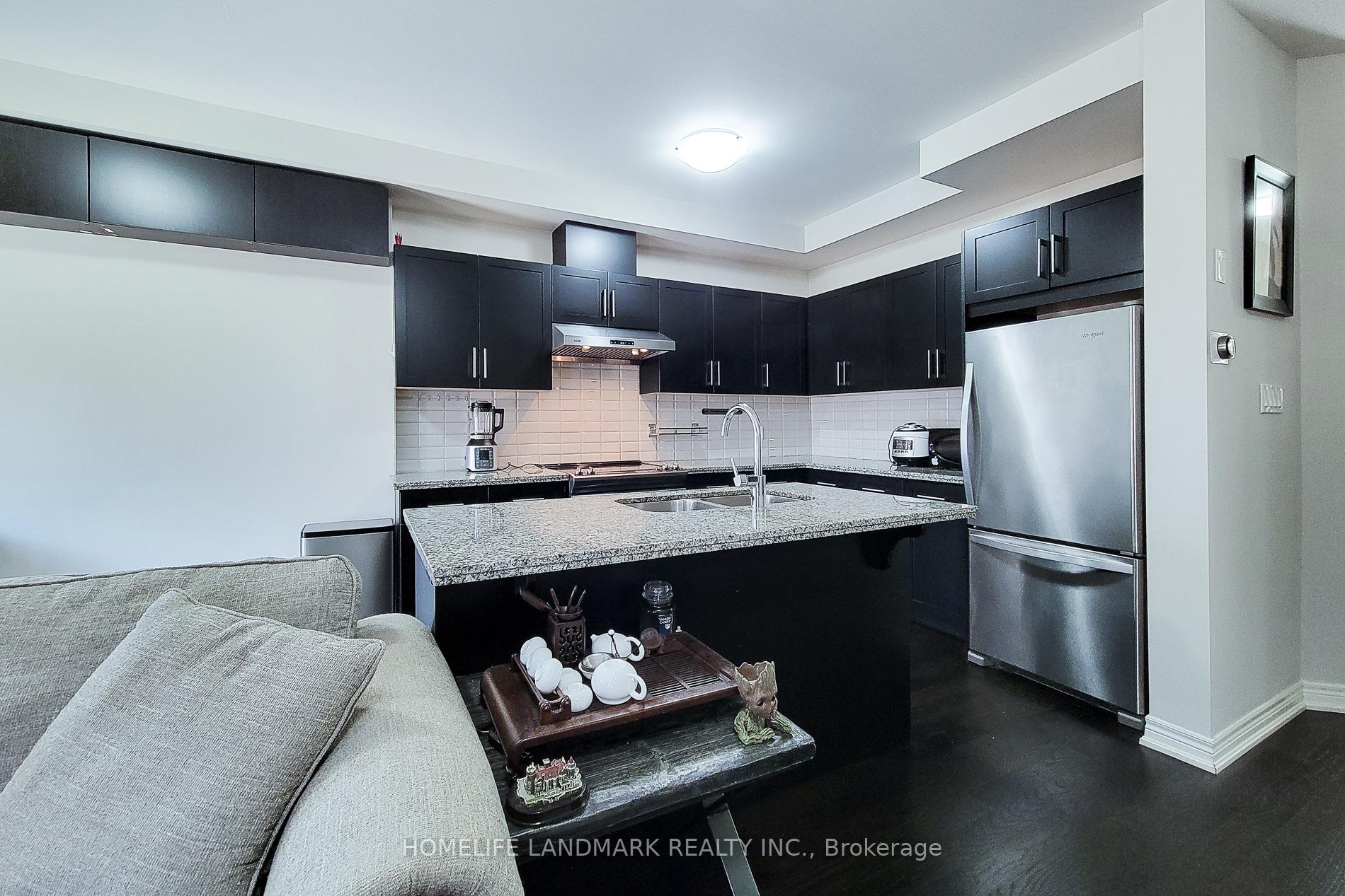 Photo 12 of 52 Sonoma Valley Crescent, Hamilton, Mewburn — HOMEH