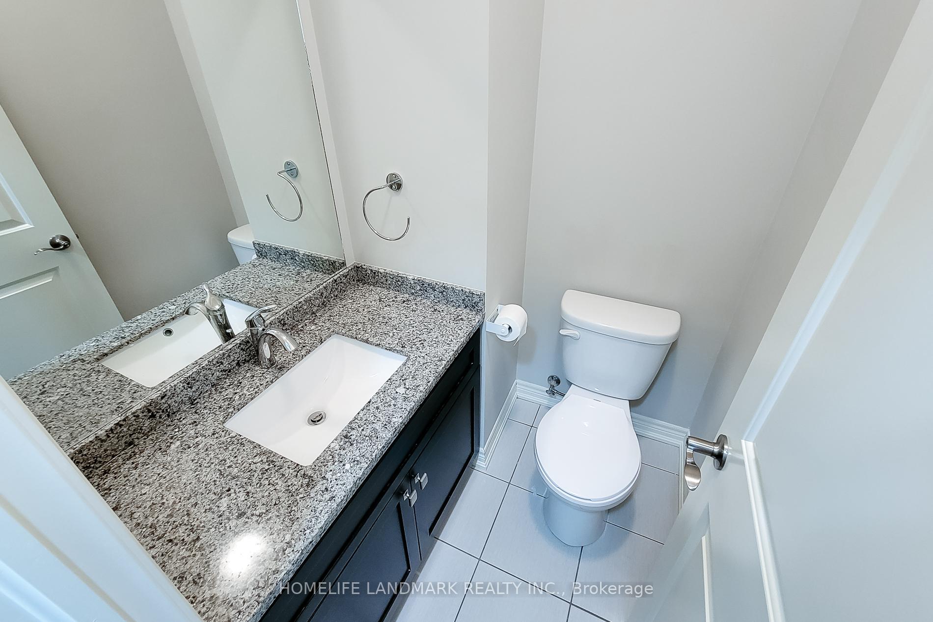 Photo 33 of 52 Sonoma Valley Crescent, Hamilton, Mewburn — HOMEH