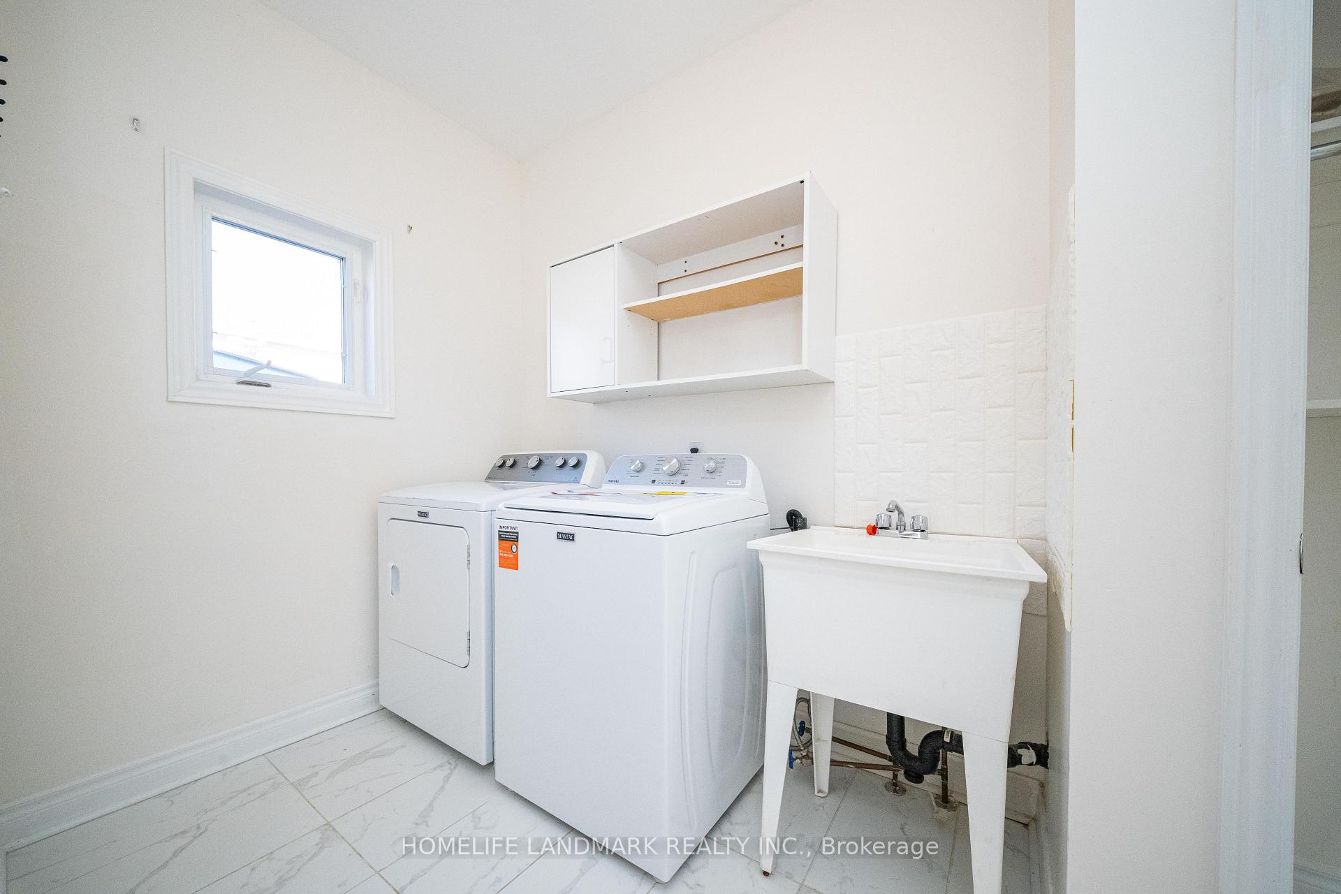 Photo 15 of 33 Titan Drive, Hamilton, Stoney Creek — HOMEH