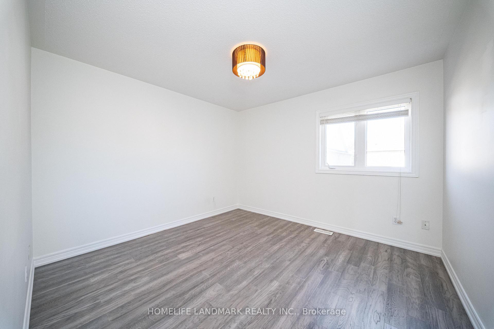 Photo 28 of 33 Titan Drive, Hamilton, Stoney Creek — HOMEH