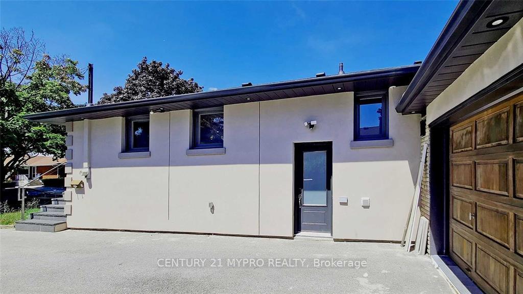 Photo of Unit Bsmt, 23 Mozart Avenue