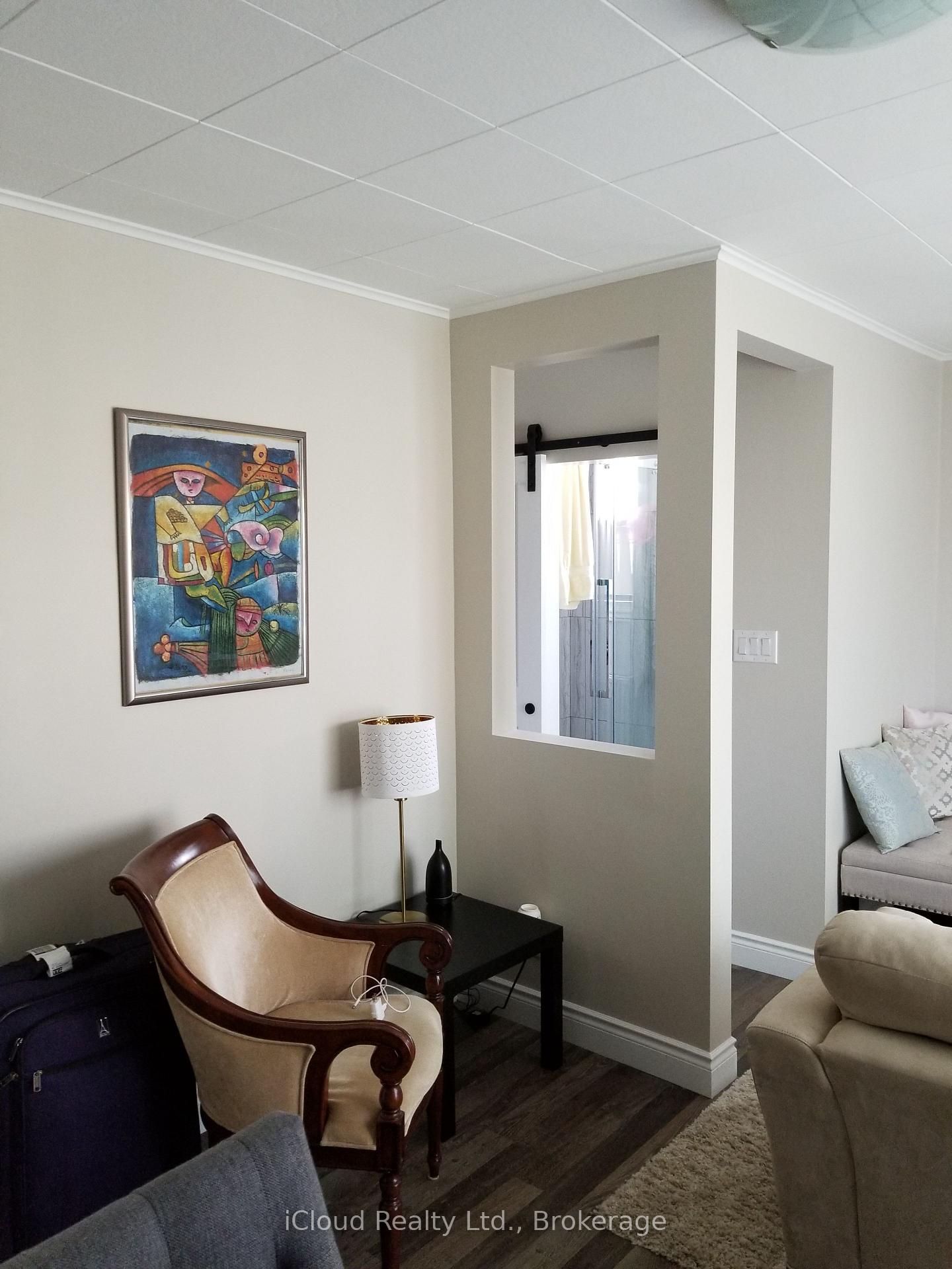 Photo 7 of Unit 2C, 795 Lakeshore Road E, Mississauga, Lakeview — HOMEH